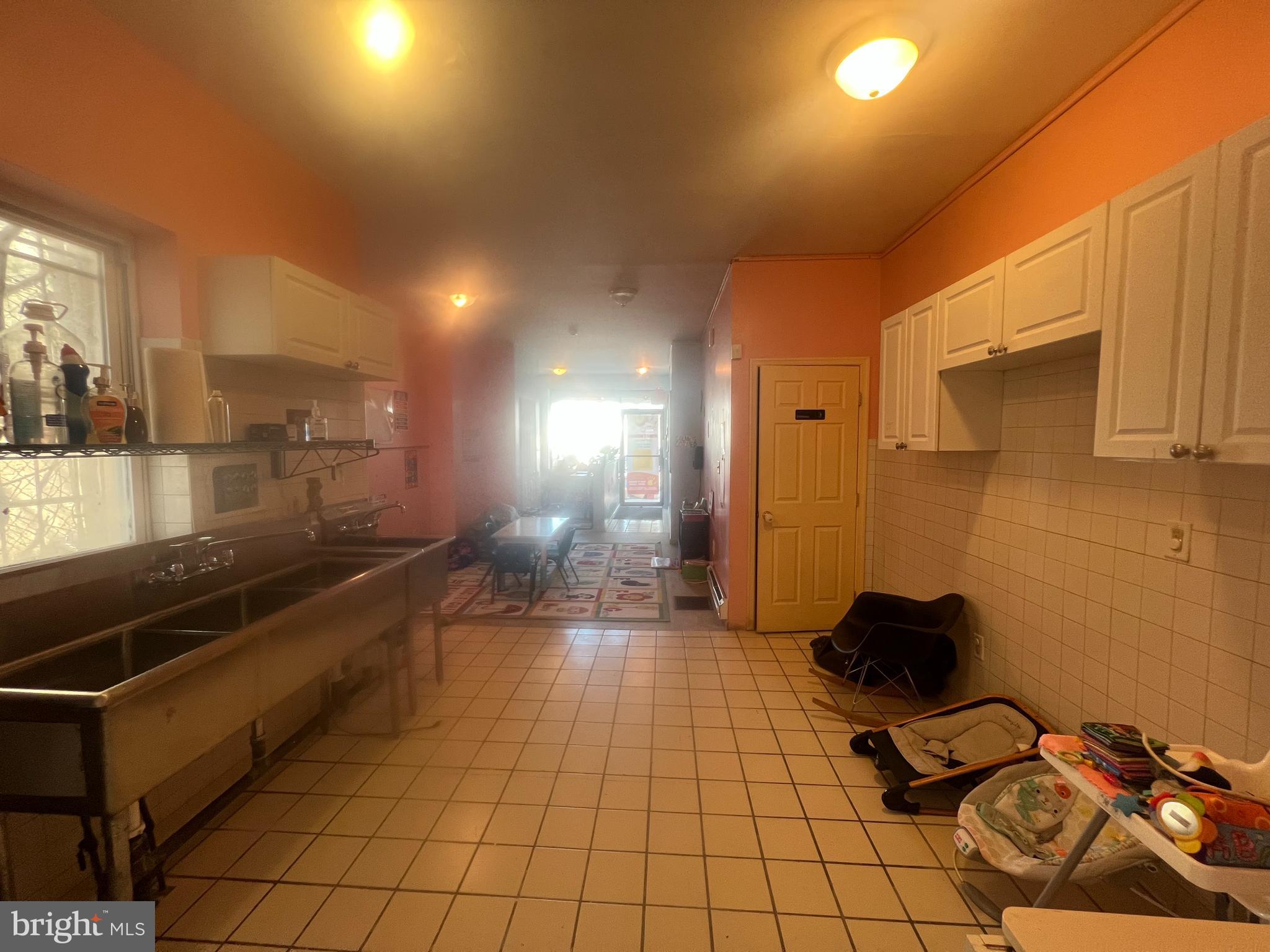 PARKSIDE - Commercial Sale