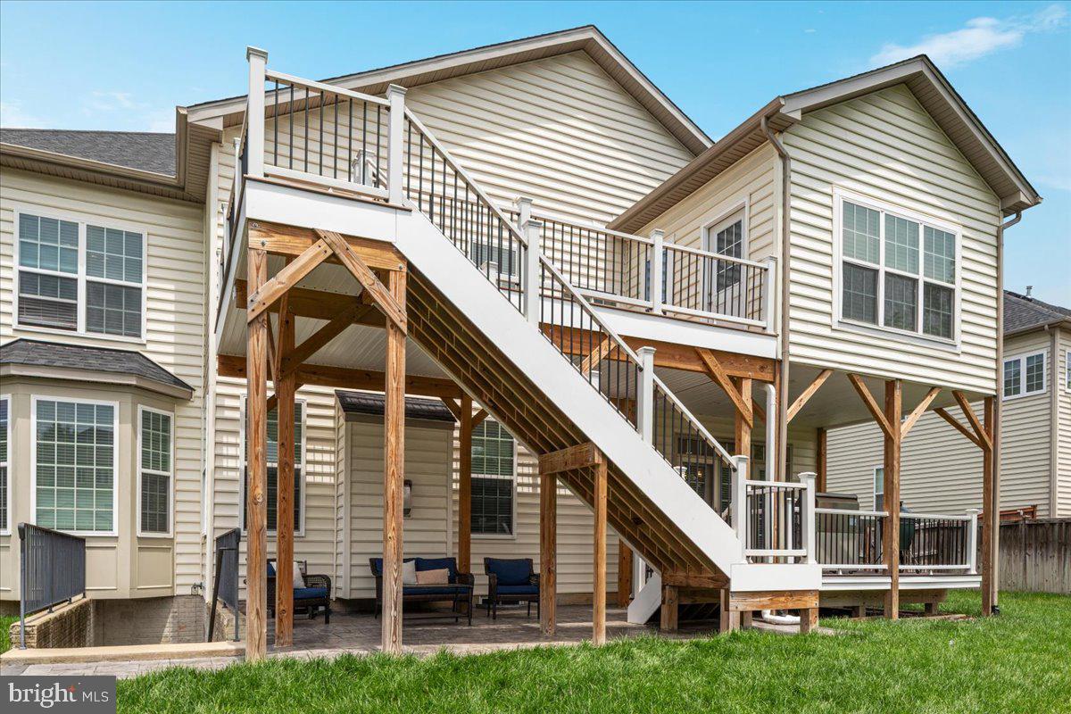 HICKORY FALLS - Residential