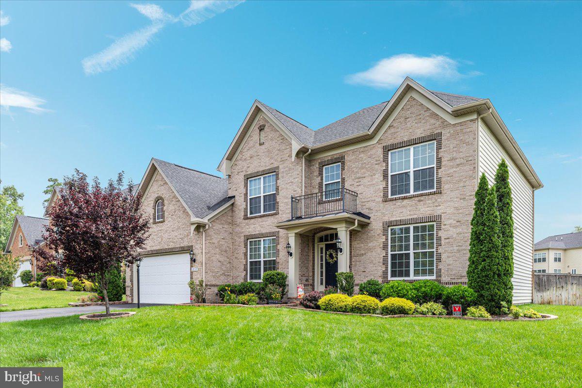 HICKORY FALLS - Residential