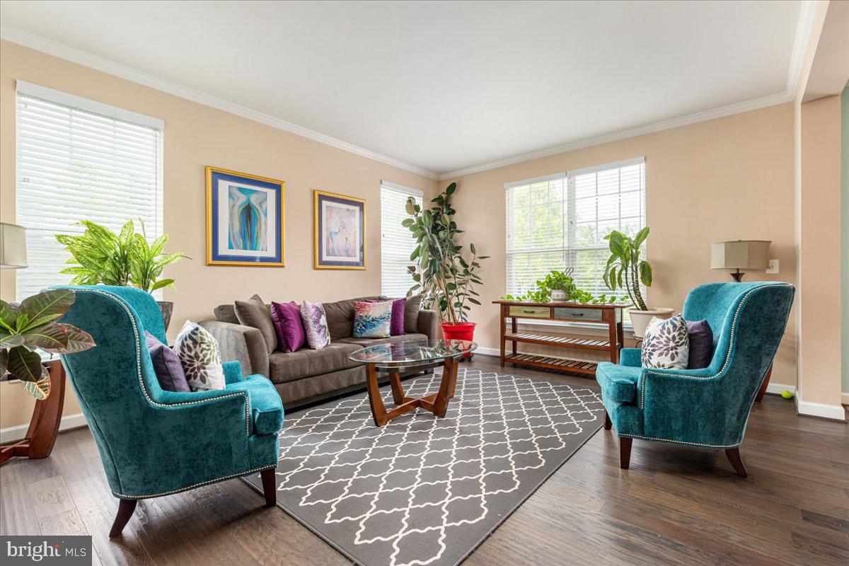 HICKORY FALLS - Residential
