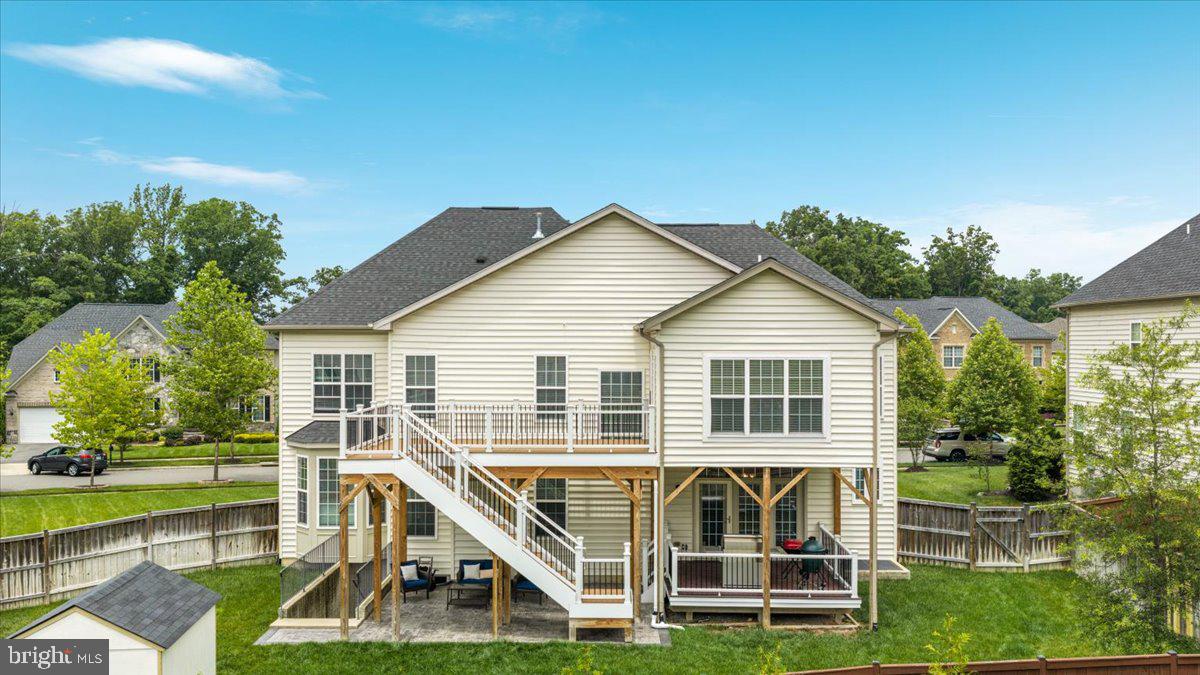 HICKORY FALLS - Residential
