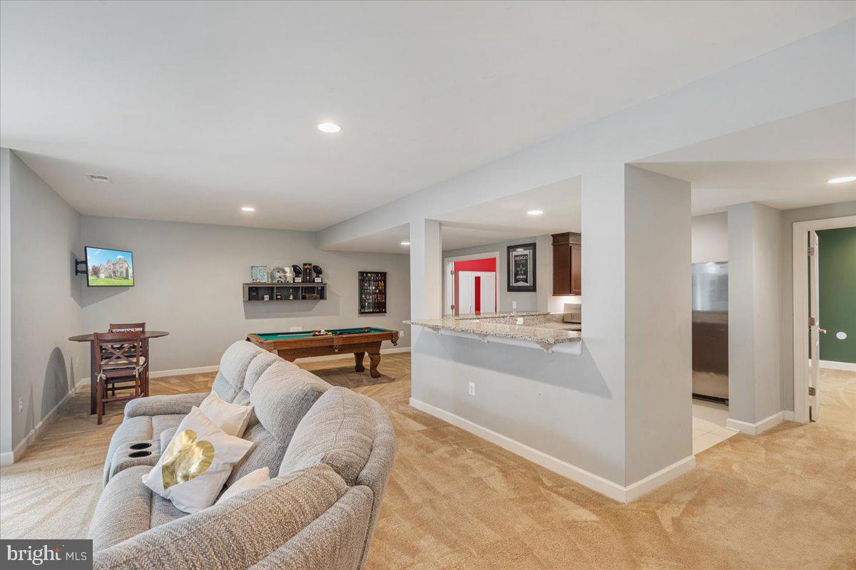 HICKORY FALLS - Residential