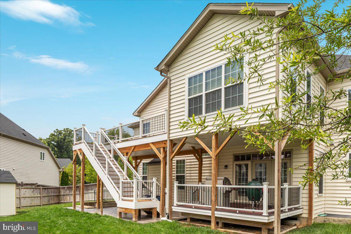 HICKORY FALLS - Residential