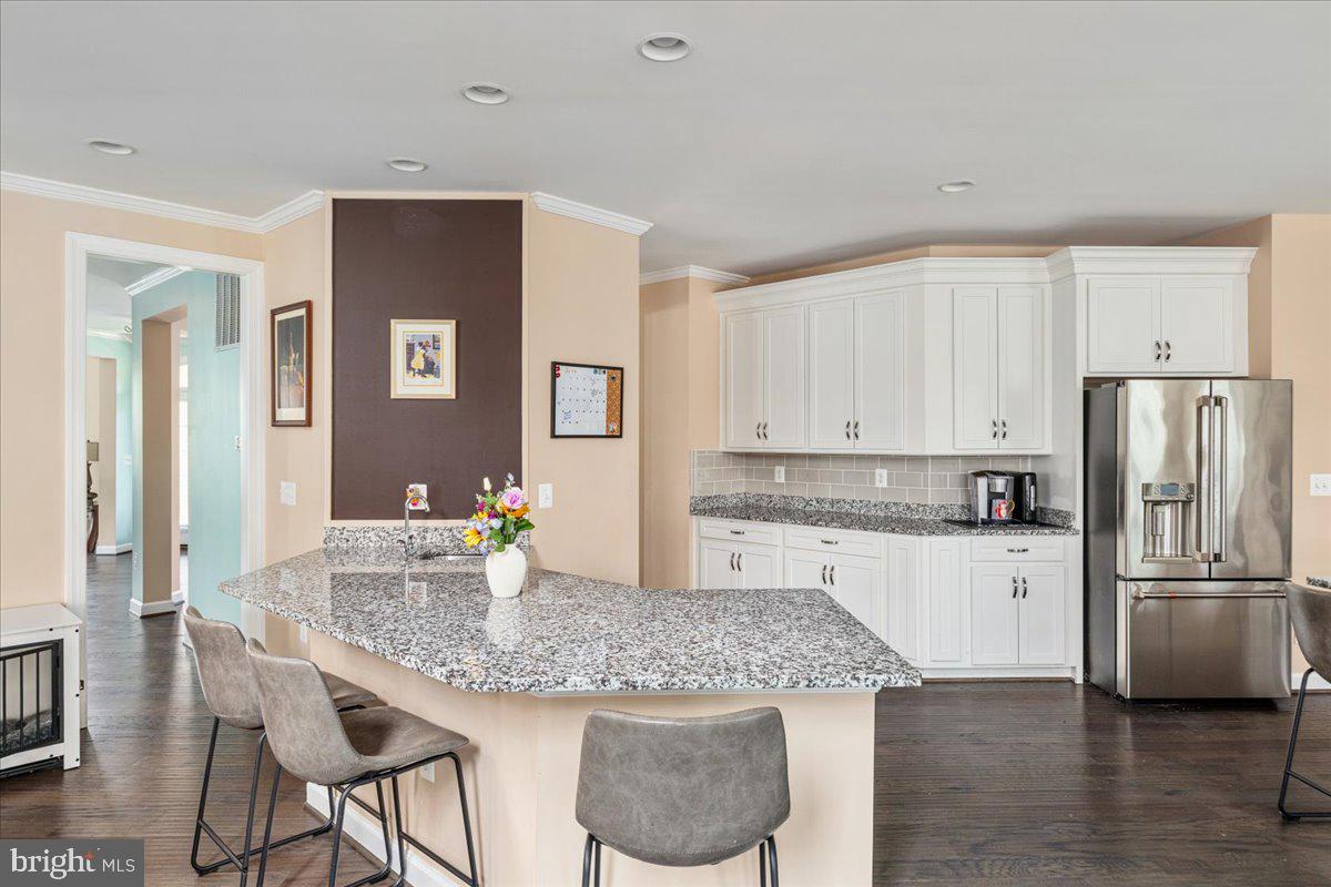 HICKORY FALLS - Residential