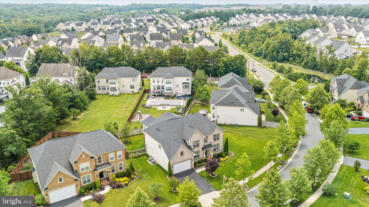 HICKORY FALLS - Residential