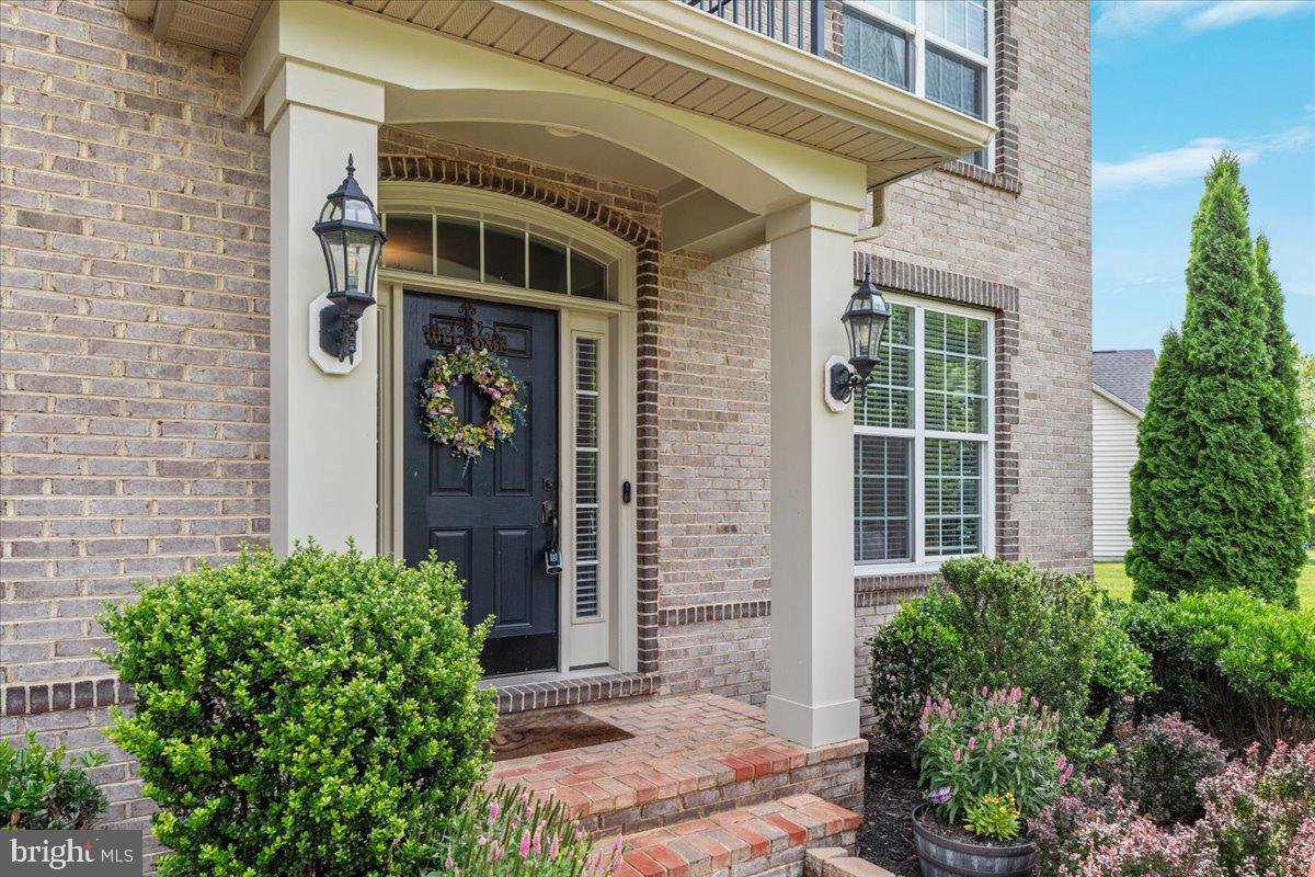 HICKORY FALLS - Residential