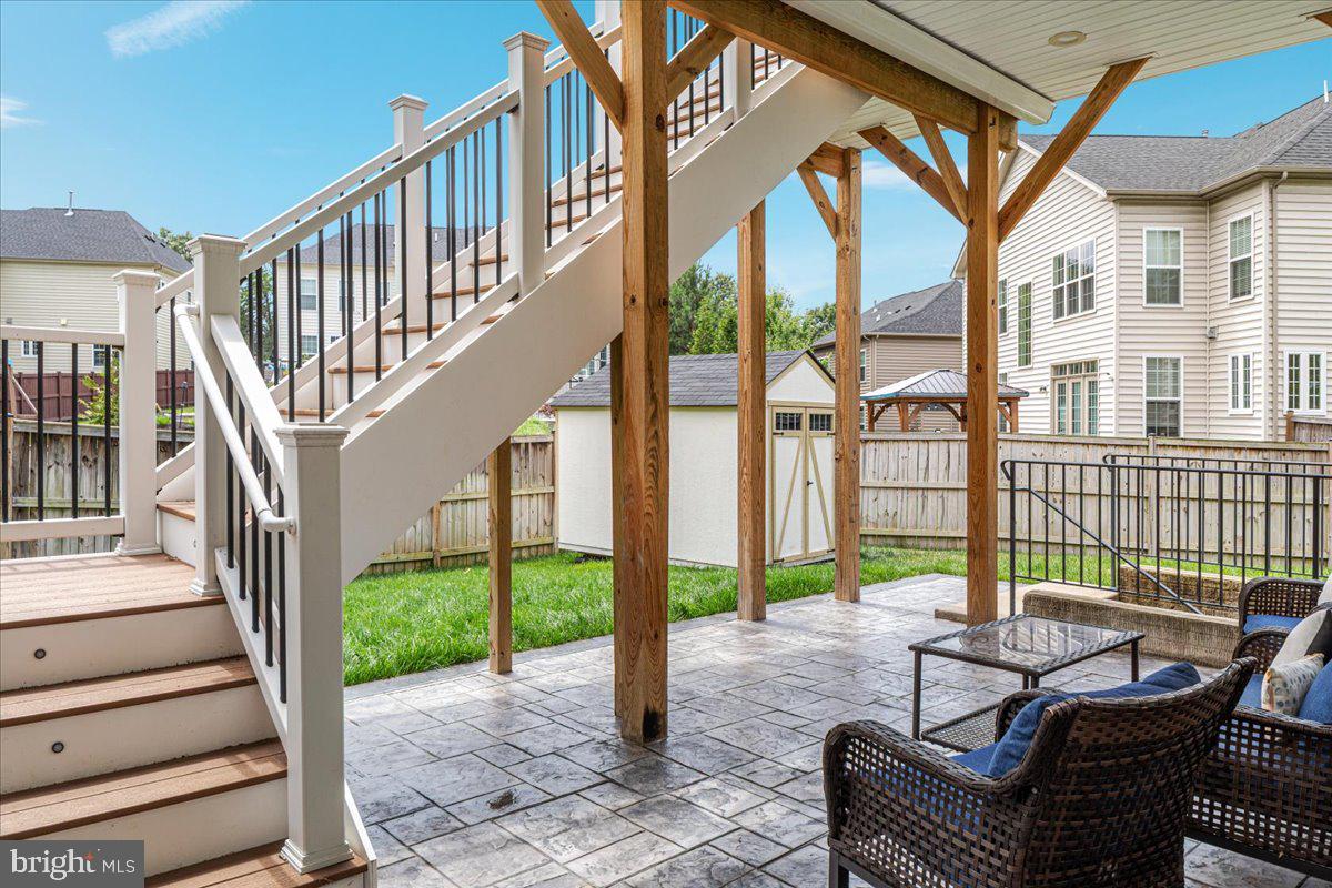 HICKORY FALLS - Residential