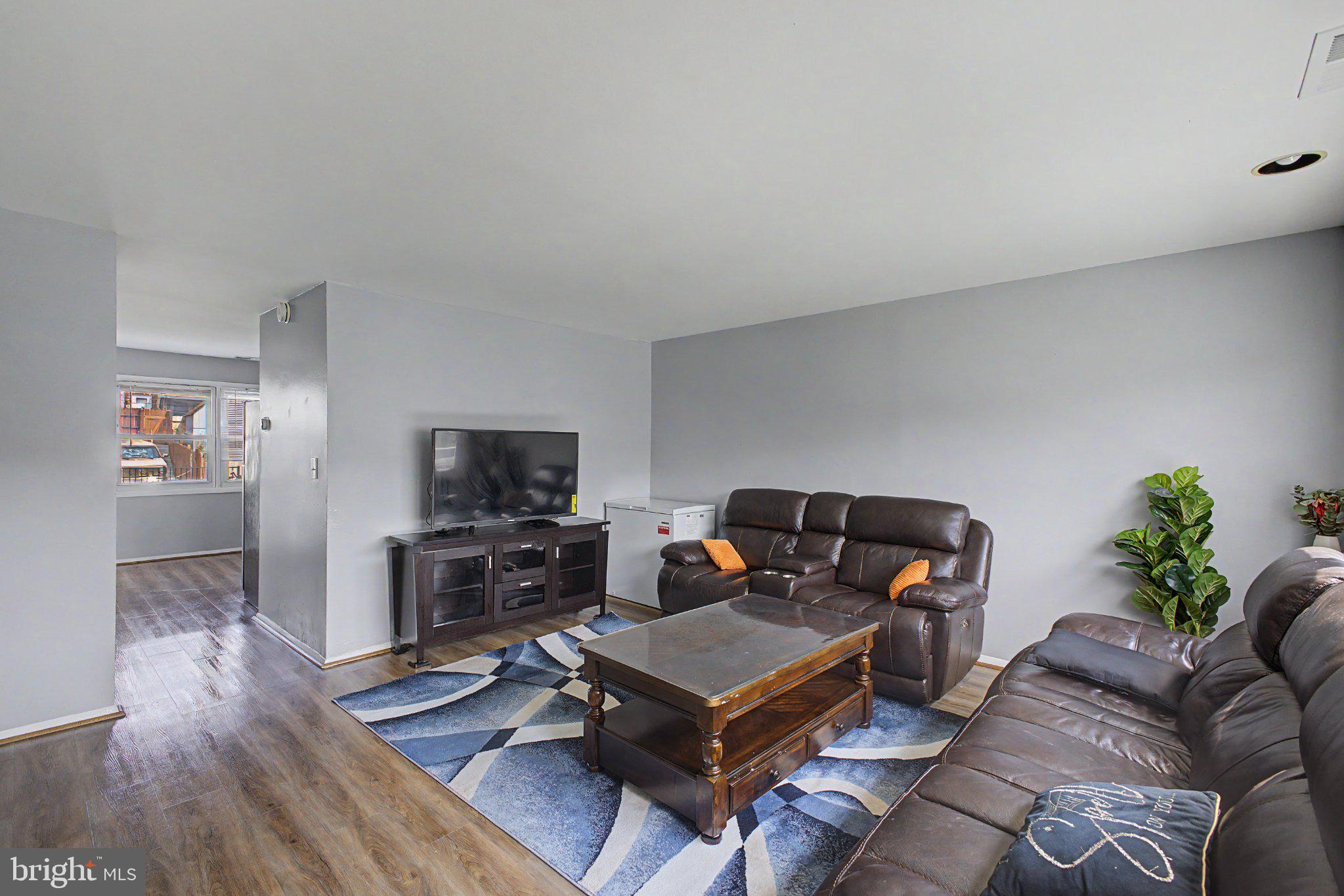FRIENDSHIP GARDENS - Residential
