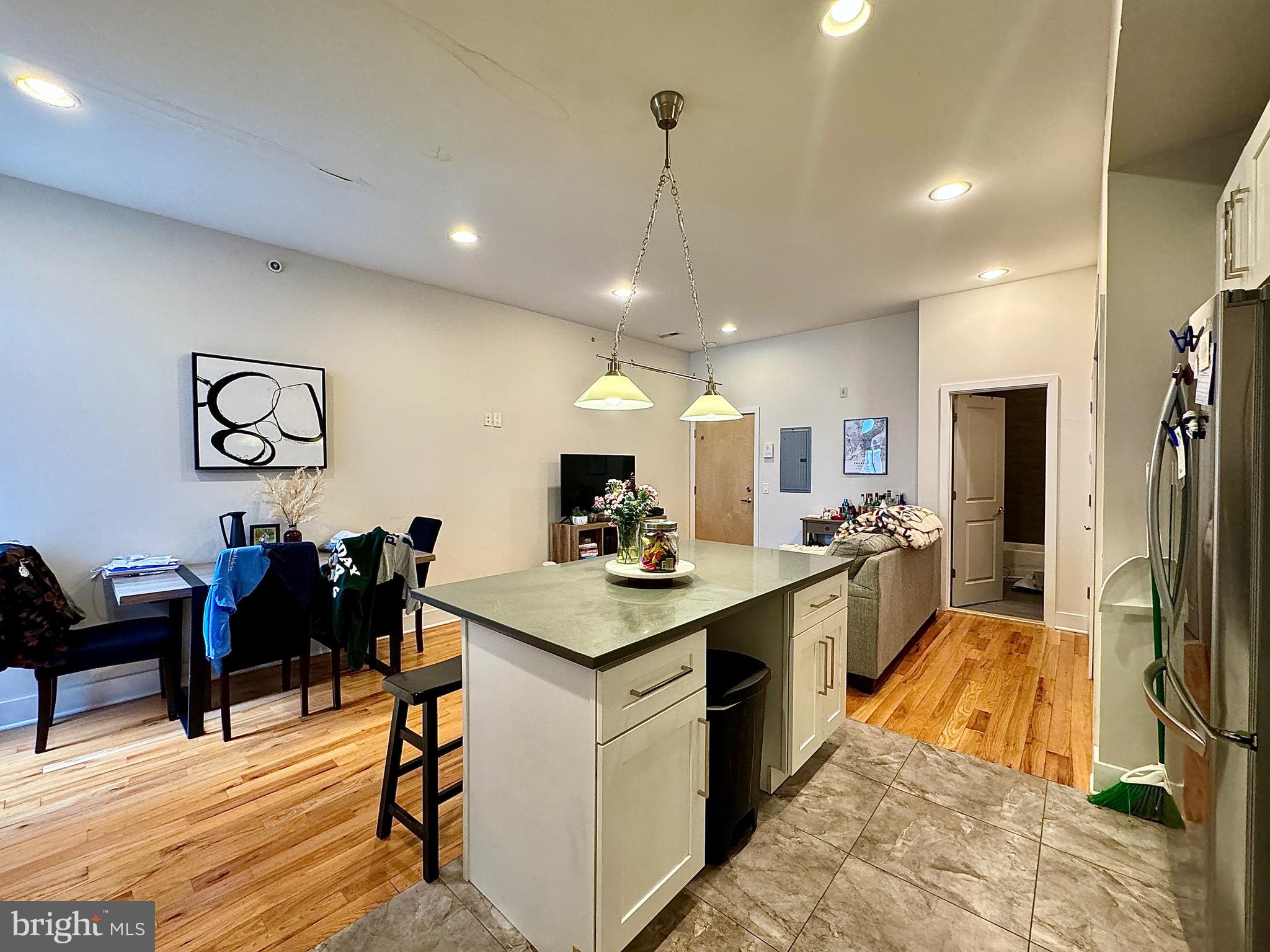 FAIRMOUNT - Commercial Sale