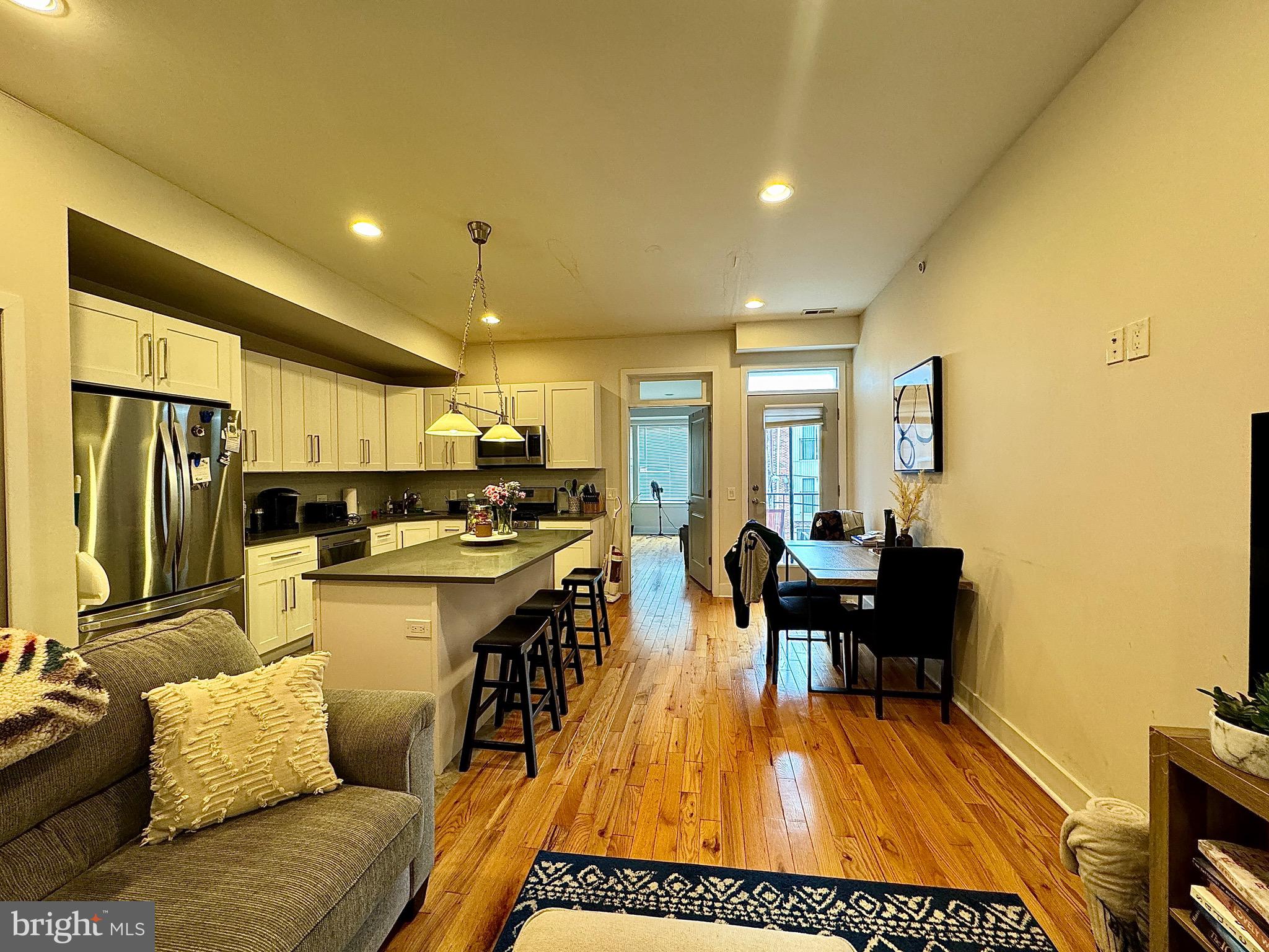 FAIRMOUNT - Commercial Sale