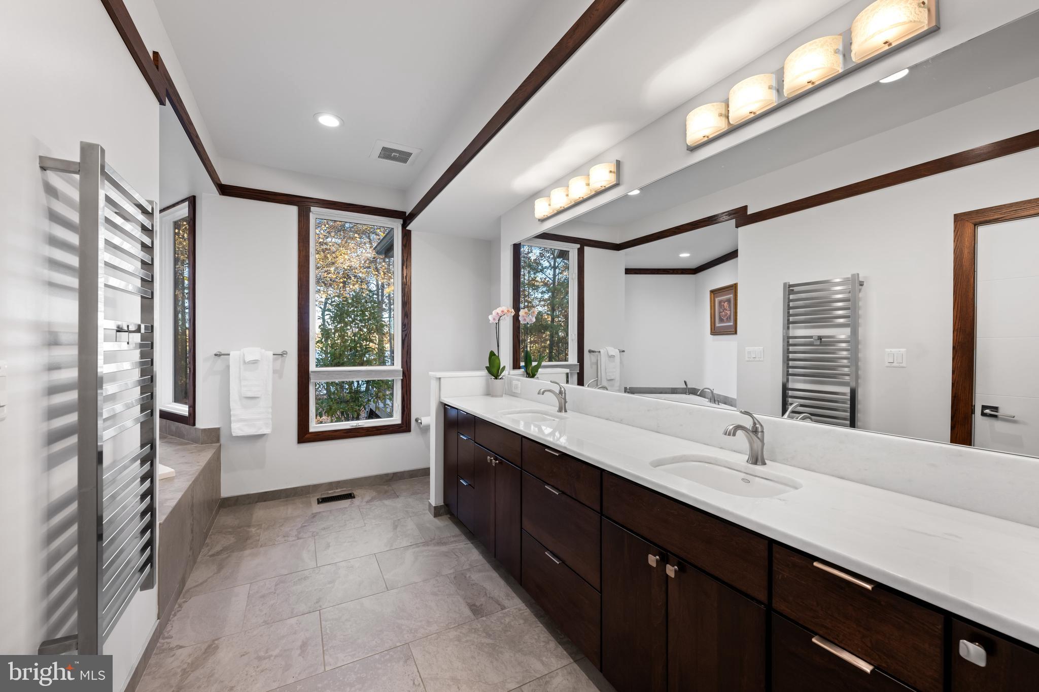 RIVER WATCH - Residential