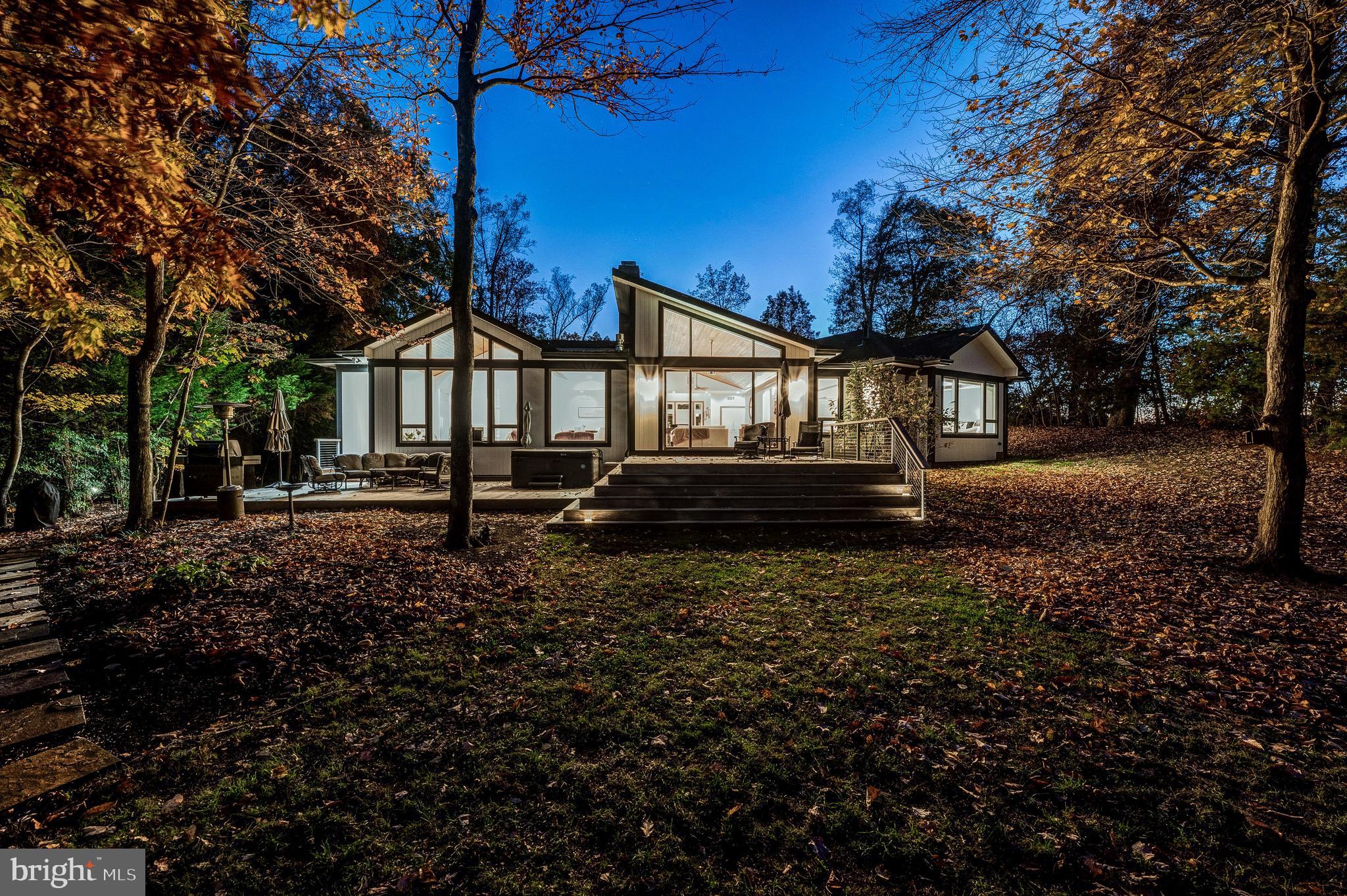 RIVER WATCH - Residential