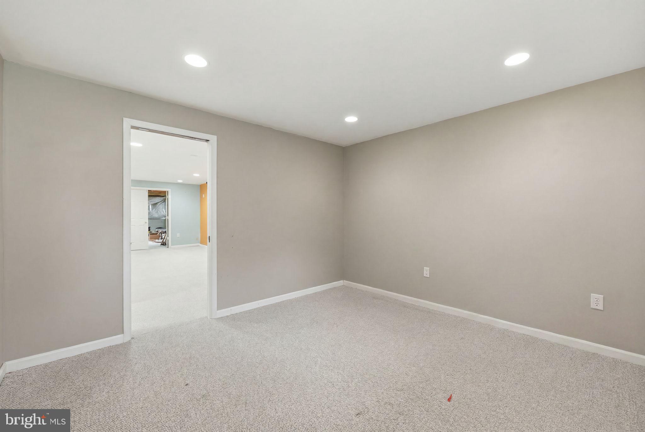 LOCUST HILL - Residential