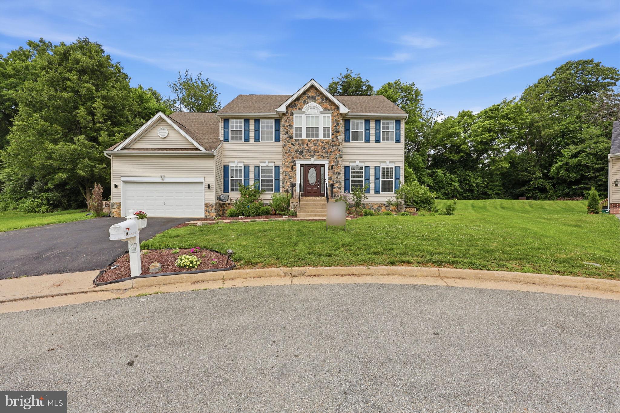 LOCUST HILL - Residential