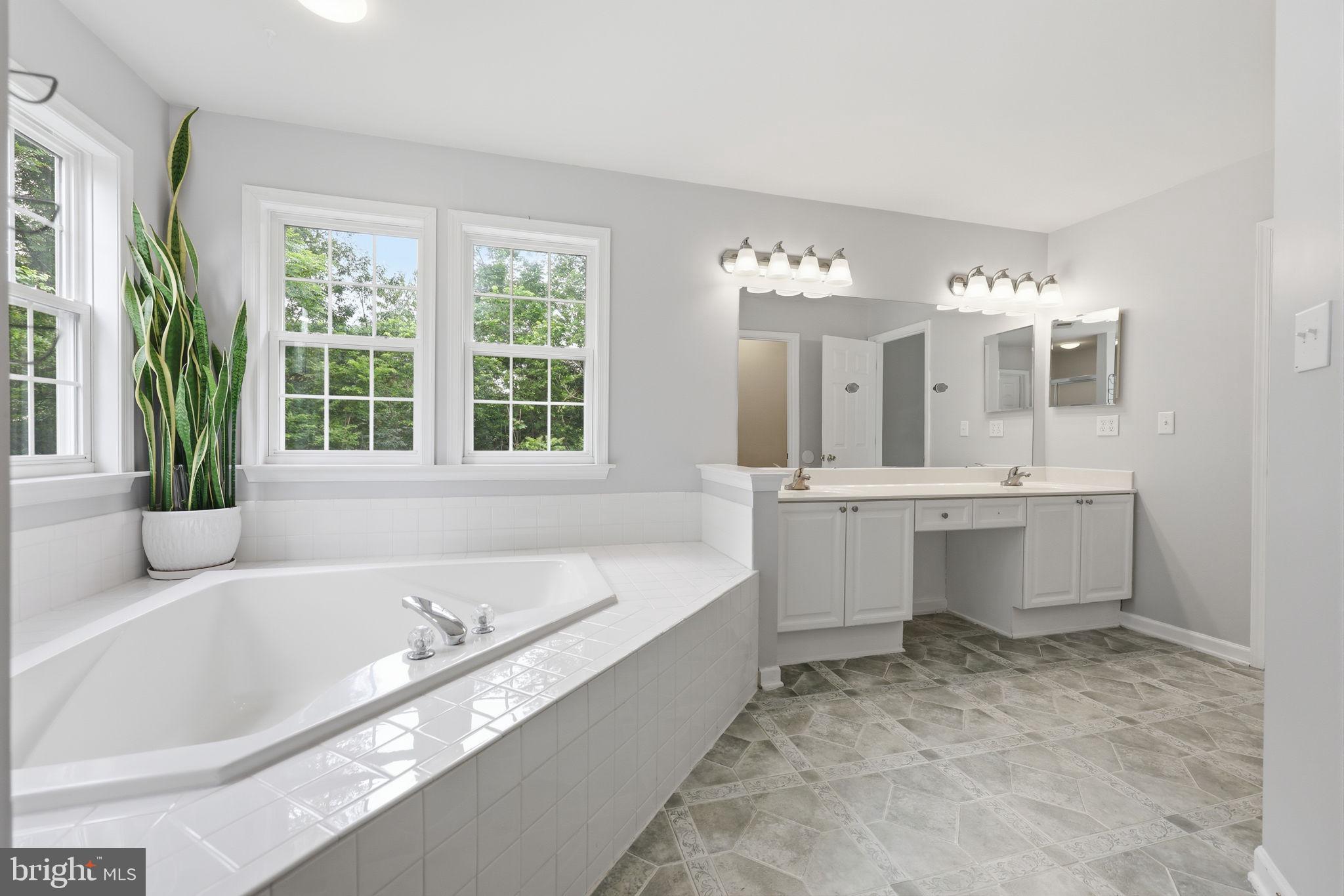 LOCUST HILL - Residential