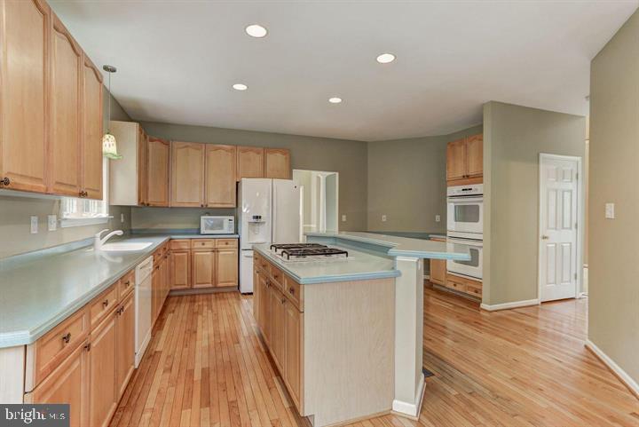 LOCUST HILL - Residential