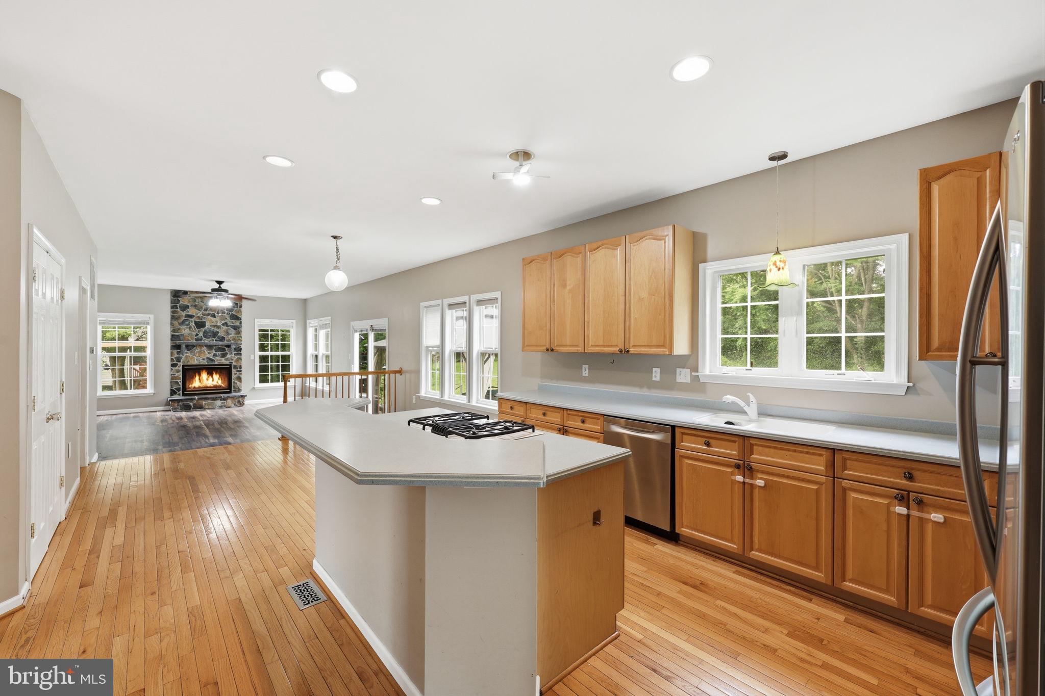 LOCUST HILL - Residential