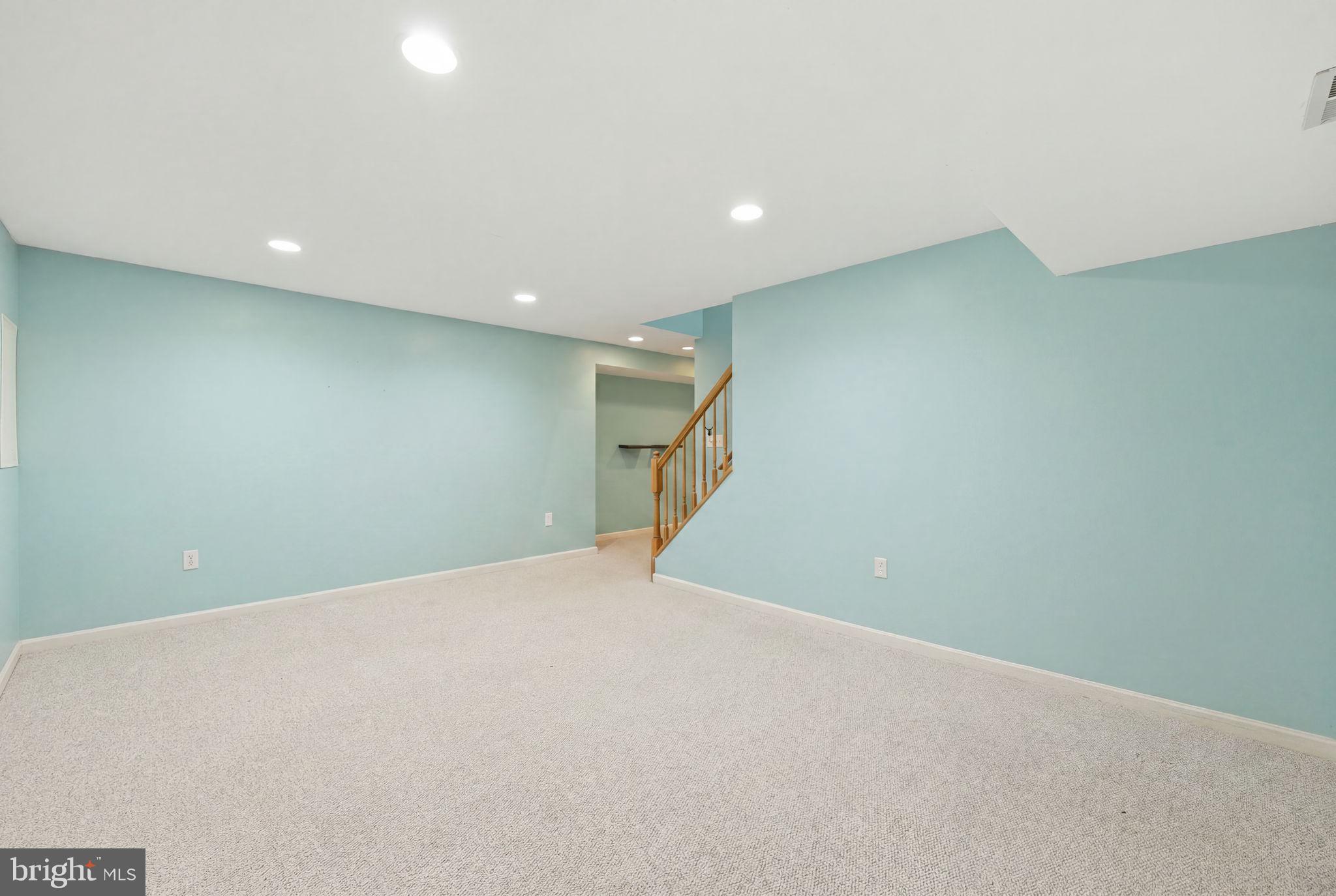 LOCUST HILL - Residential