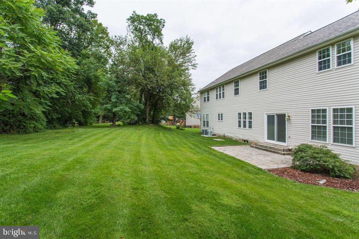 LOCUST HILL - Residential