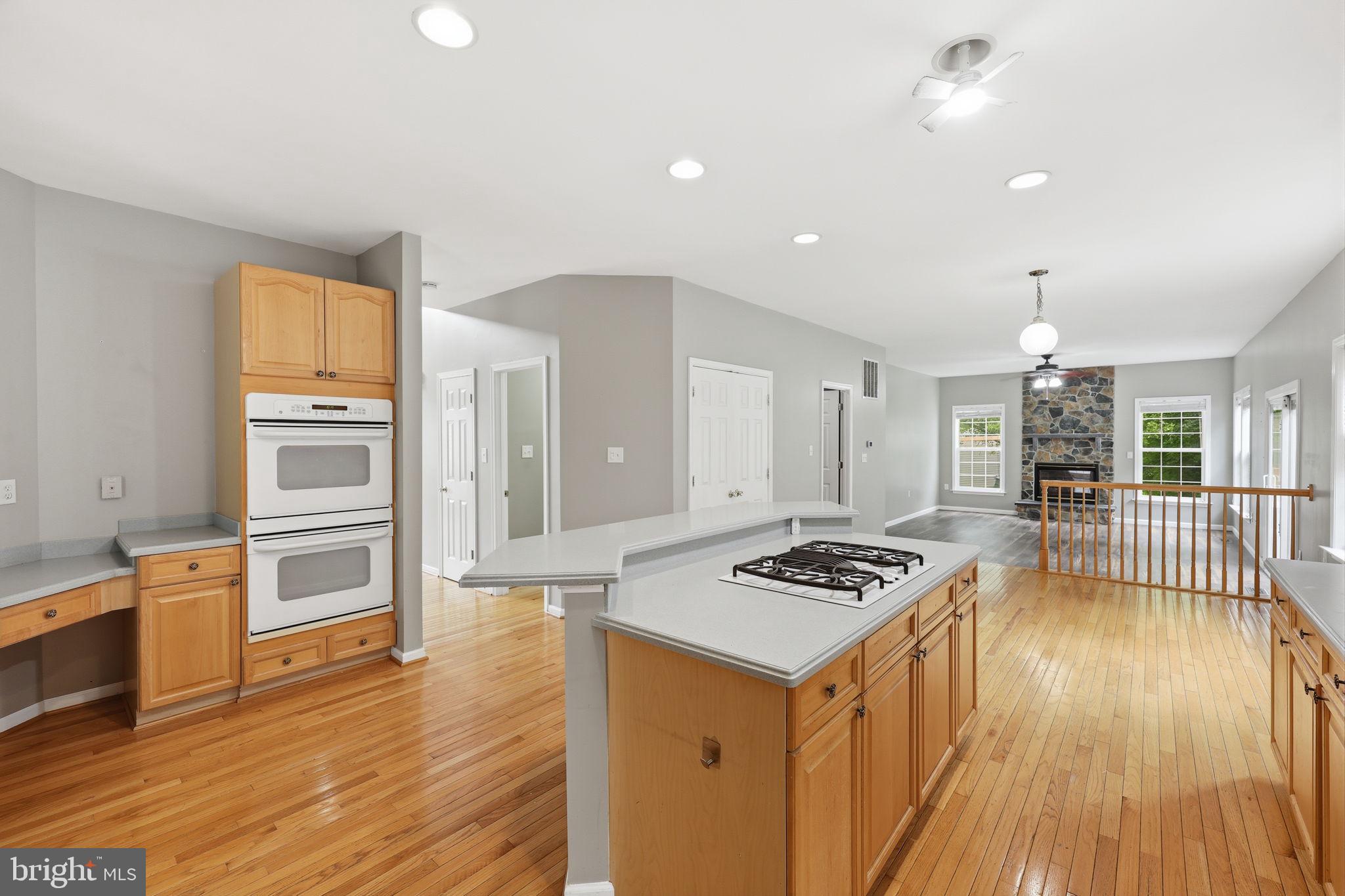 LOCUST HILL - Residential