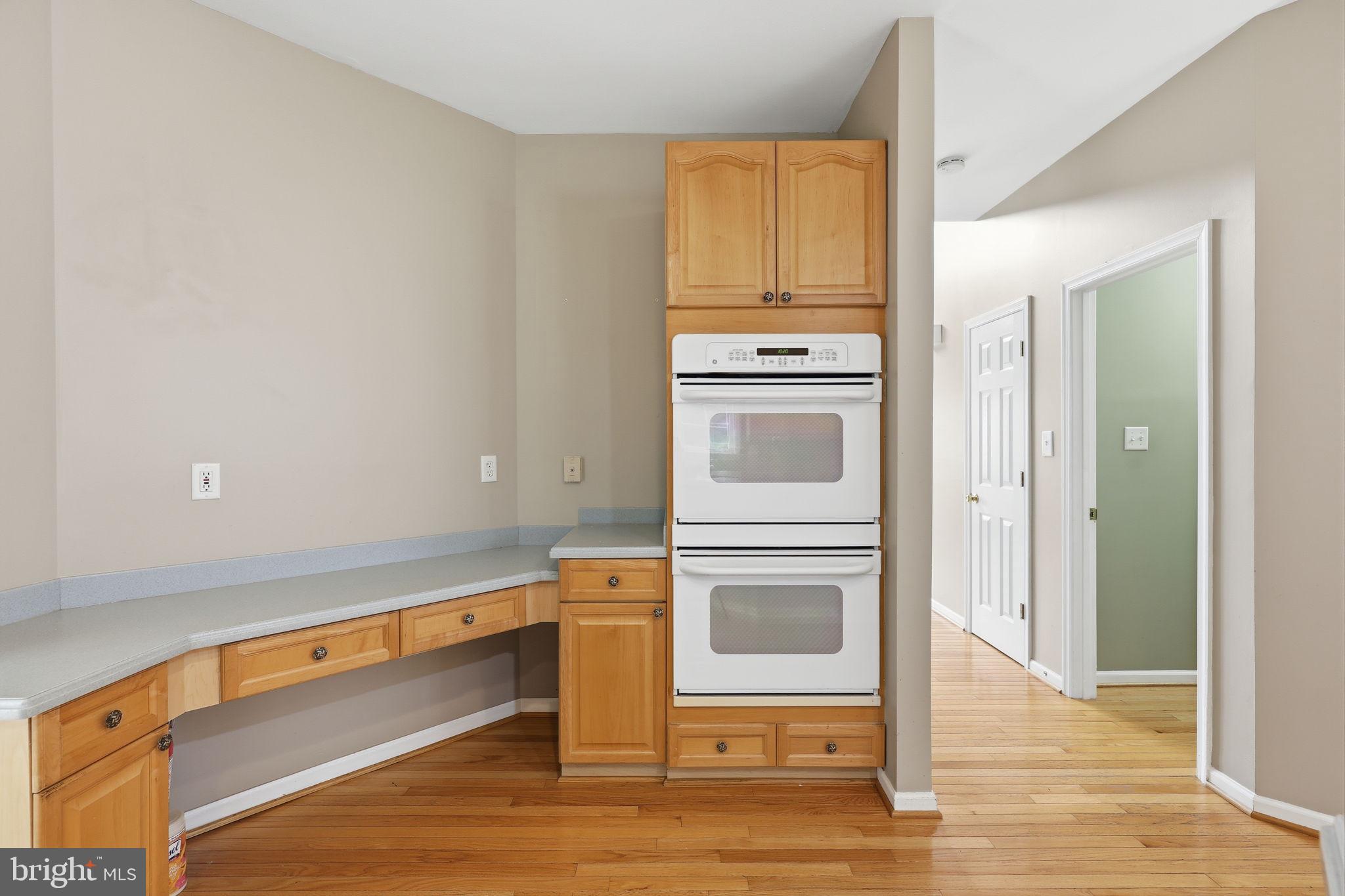 LOCUST HILL - Residential