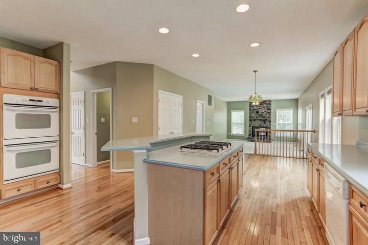 LOCUST HILL - Residential