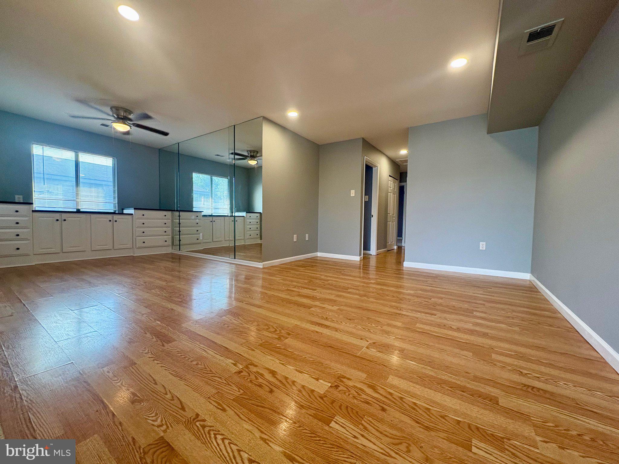 PINEWOOD PARK - Residential