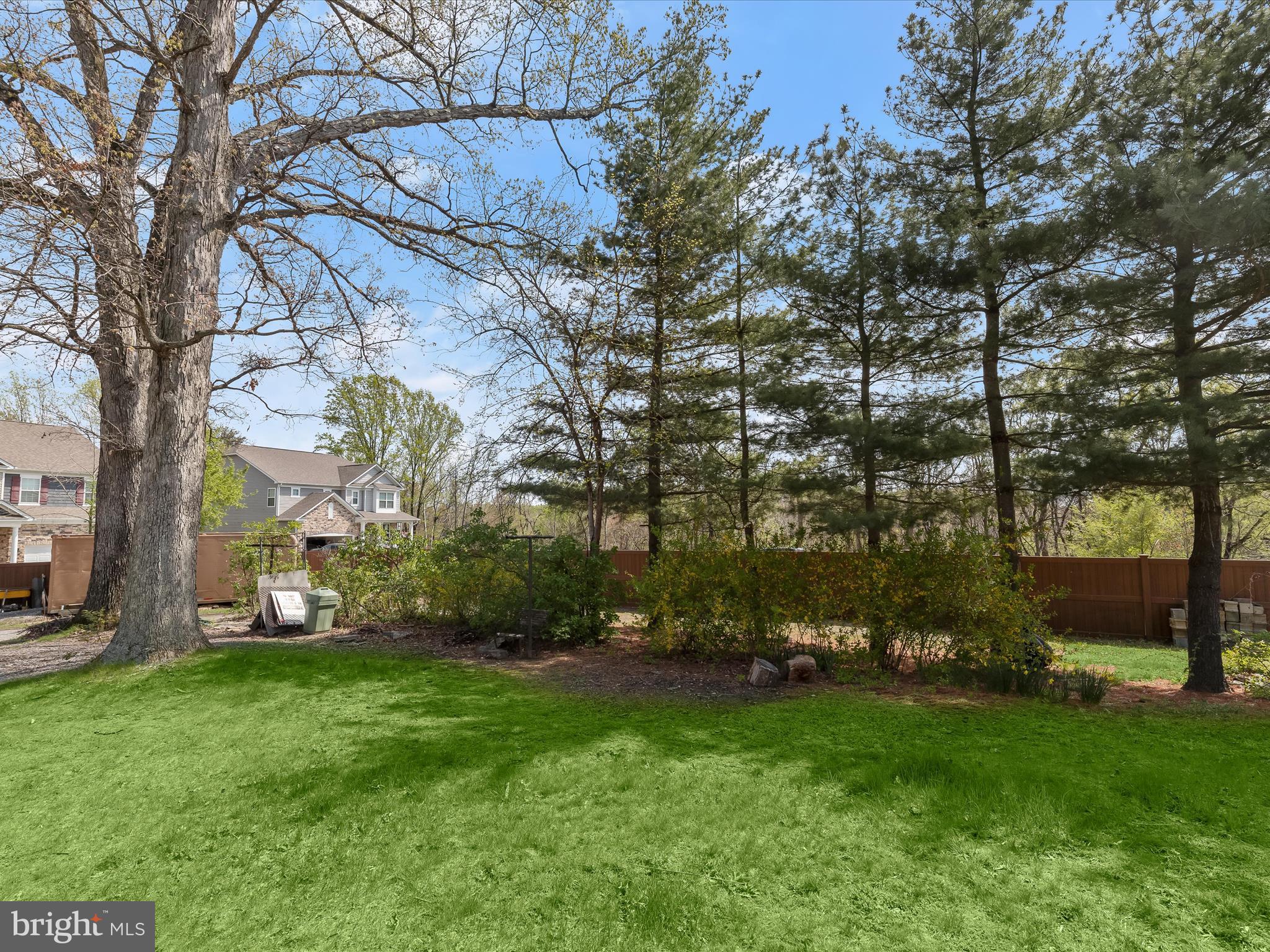 HONEYSUCKLE RIDGE - Residential
