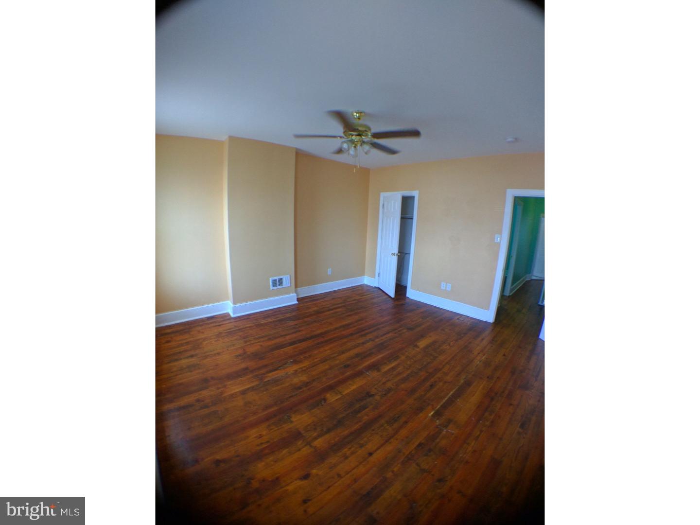 PORT RICHMOND - Residential Lease