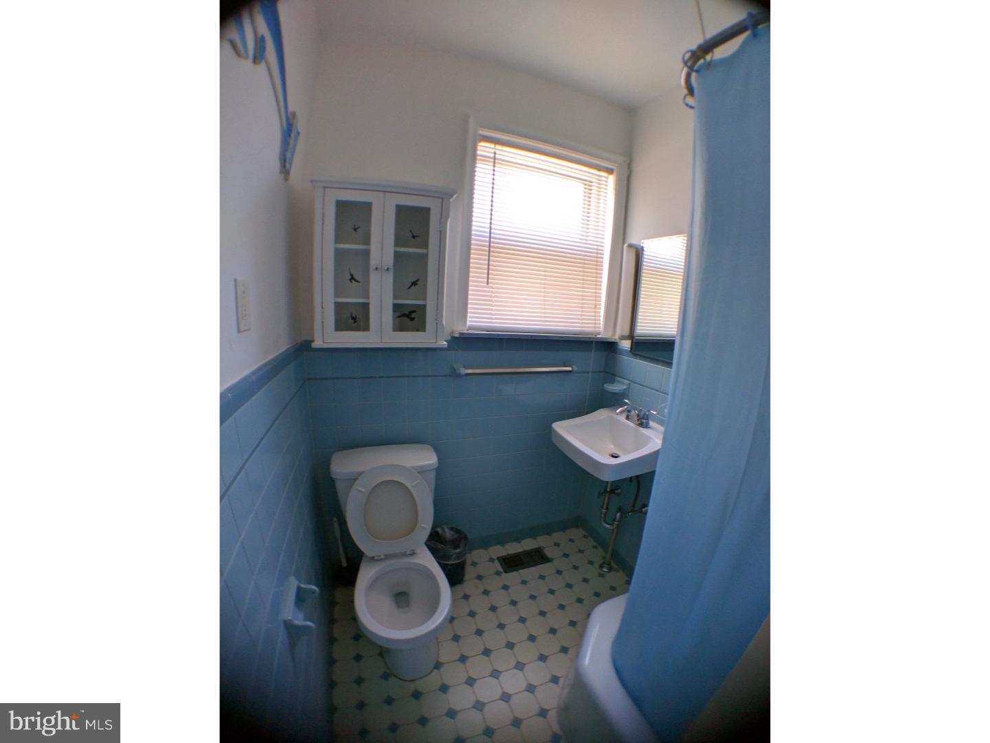 PORT RICHMOND - Residential Lease