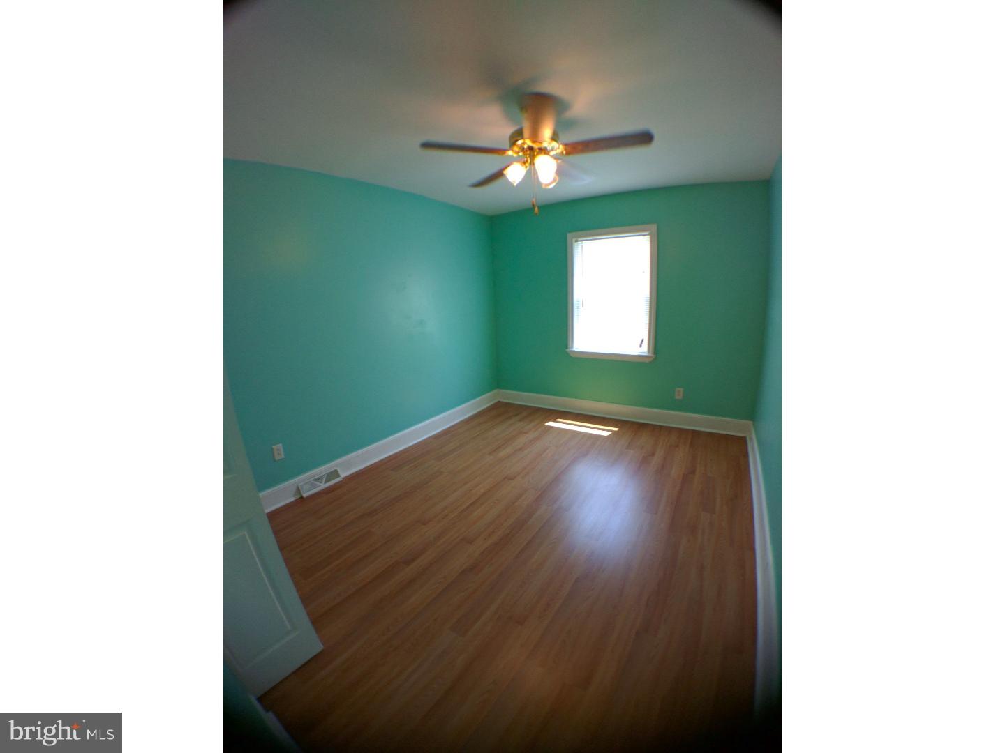 PORT RICHMOND - Residential Lease