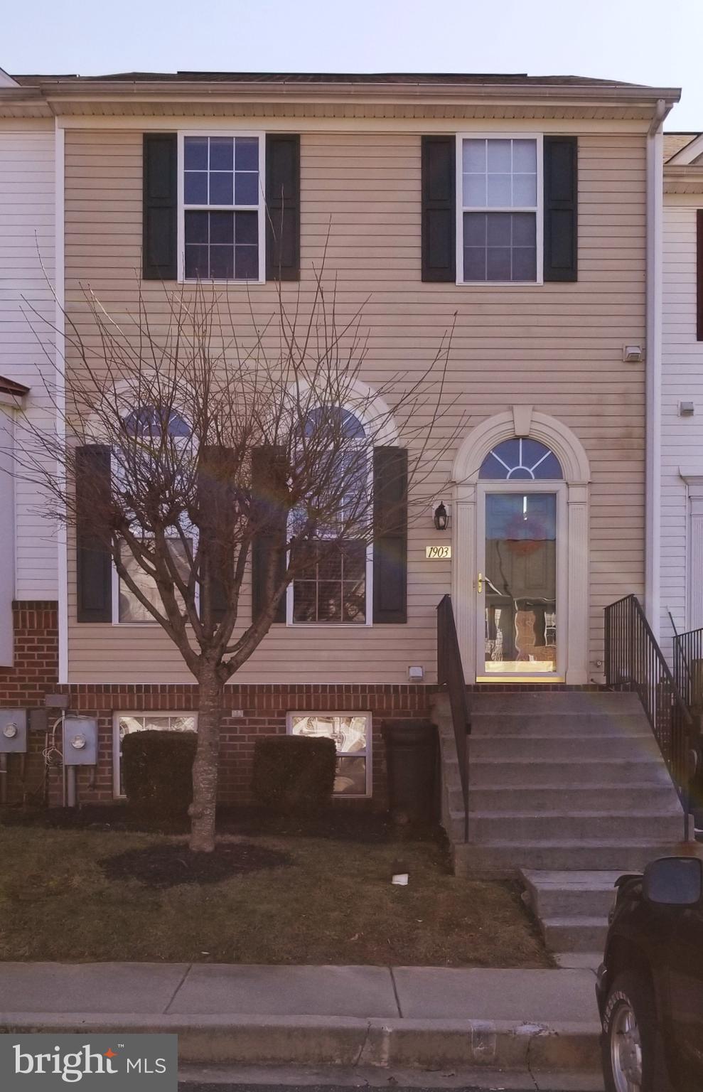 Wonderfully spacious home with bump outs on all 3 floors!! Excellent condition. Eat-in Kitchen with pantry closet, 42 in cabinets, Corian counters, Breakfast bar, etc. Vaulted Ceiling in the Mstr Bdrm, Large Mstr Bath with soaking tub & sep shower. Lower level finished family room with an additional full bath. Crown Molding, Built-in bookcases, etc. Community pool membership avail., Tennis, etc.