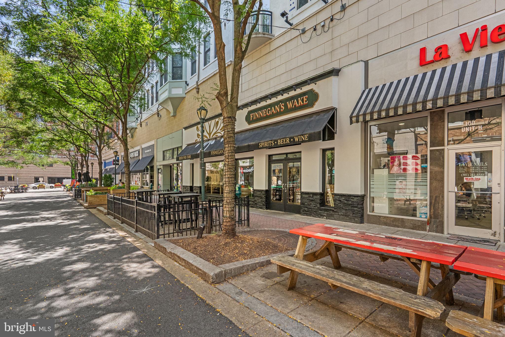 ROCKVILLE - Residential