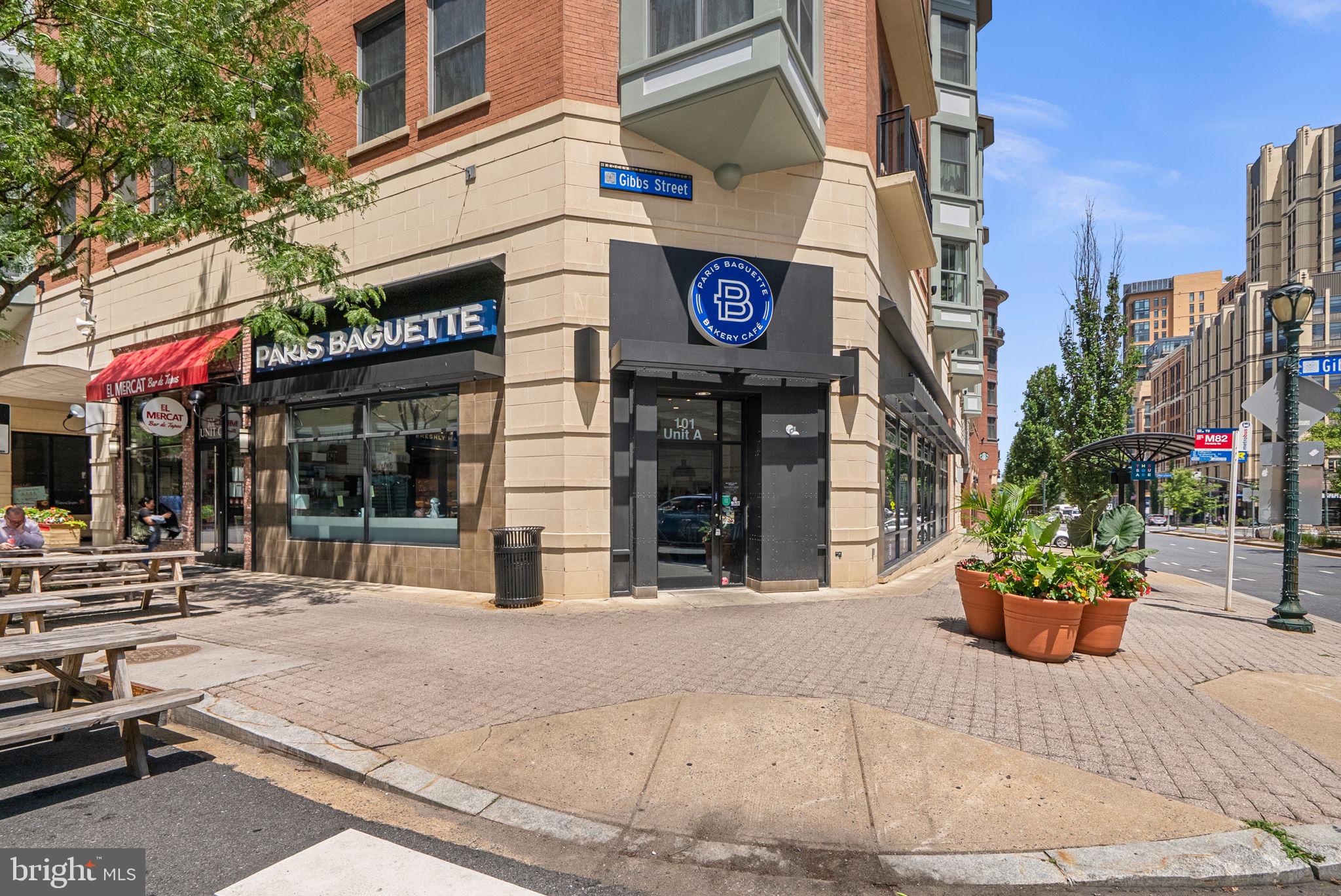 ROCKVILLE - Residential