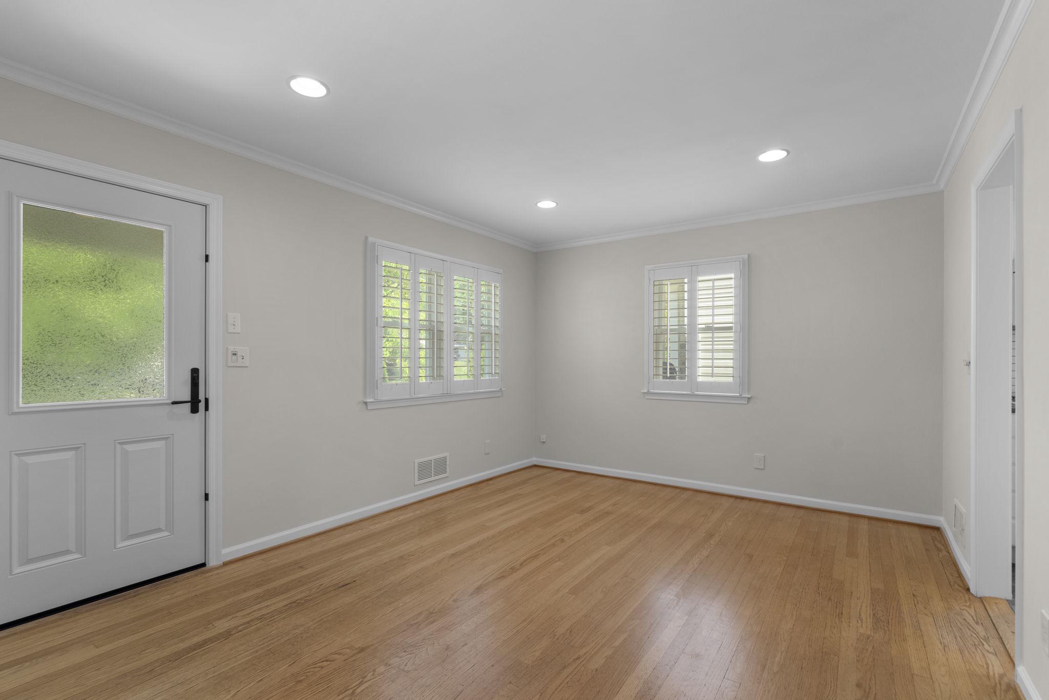 ROCKVILLE - Residential