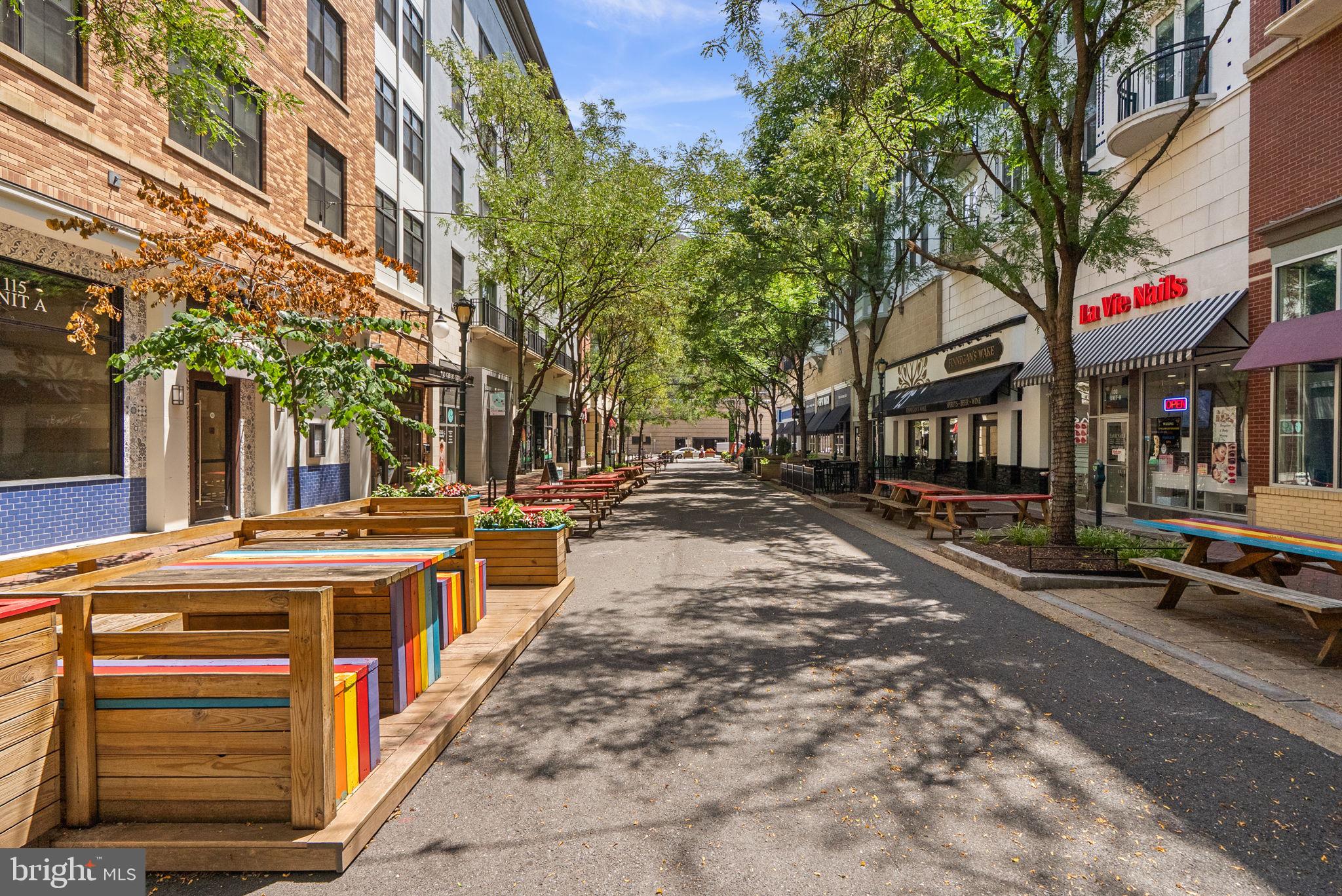 ROCKVILLE - Residential