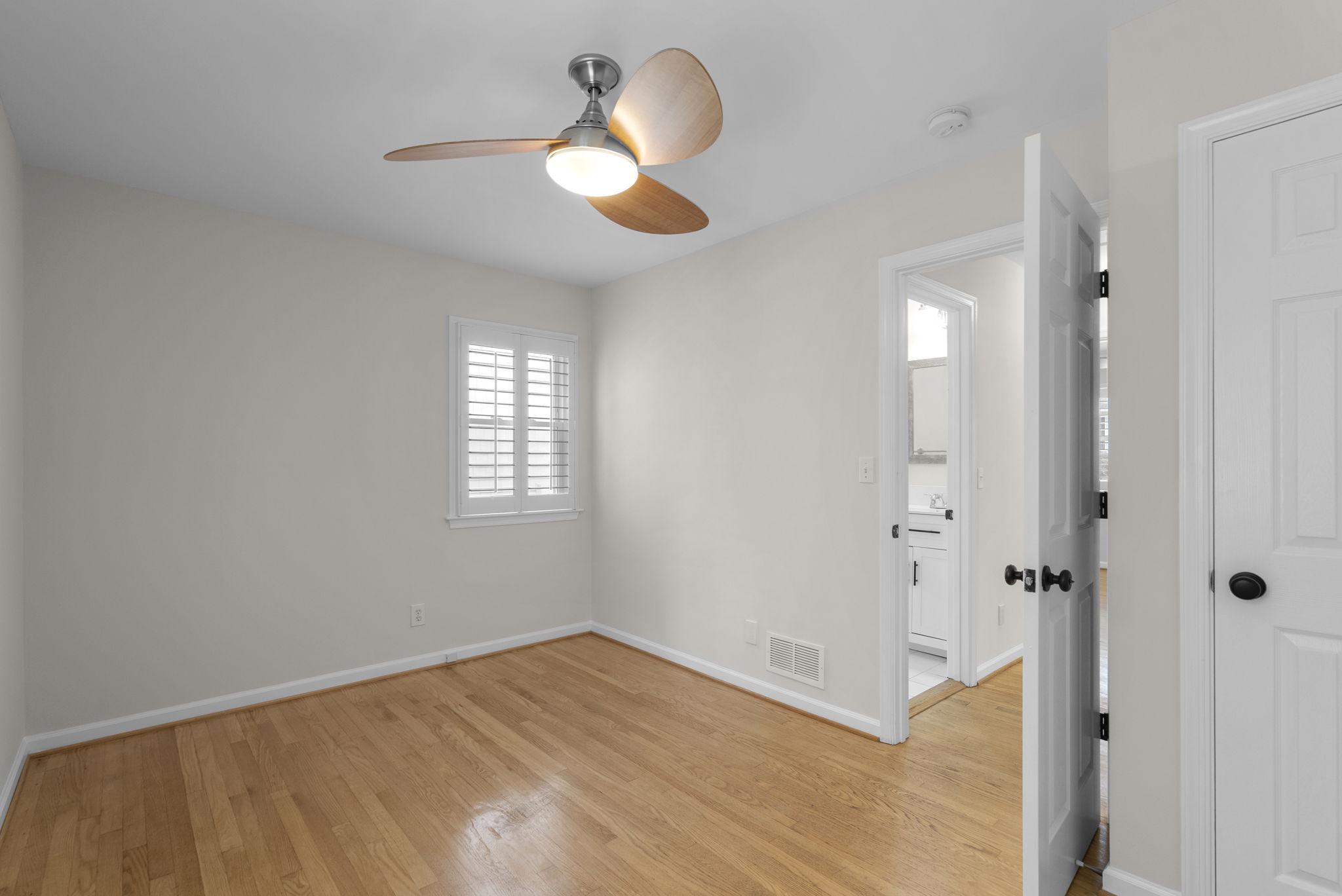 ROCKVILLE - Residential