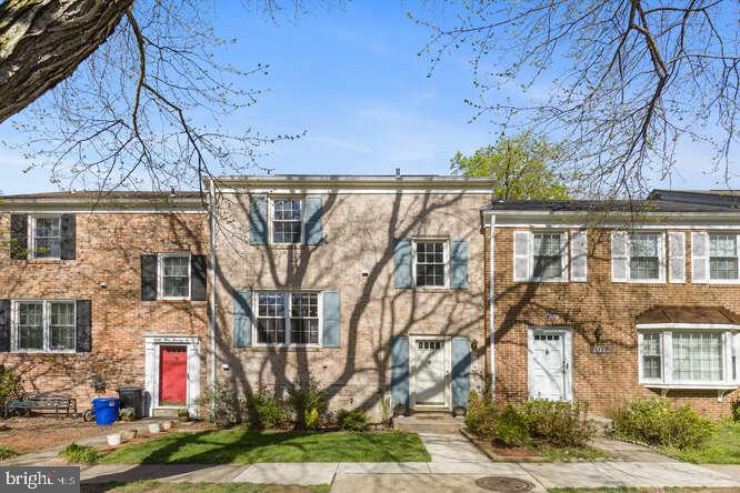 Brick front and remodeled 3 level townhome in Lovely NEWINGTON STATION. Updated Kitchen with Stainless Steel appliances and ceiling fan. Walkout basement to a fully fenced rear yard backing to common ground. Primary suite with 2 spacious closets. Gleaming hardwood floors throughout the house. Upgraded hall bathroom in the main level. Fully finished lower level with ample recreation room and full bathroom. New flooring and fresh paint. Storage room with full-size washer and dryer. Close to I-95, Lorton Station VRE Station, closet to Fort Belvoir, shopping restaurants & much more!