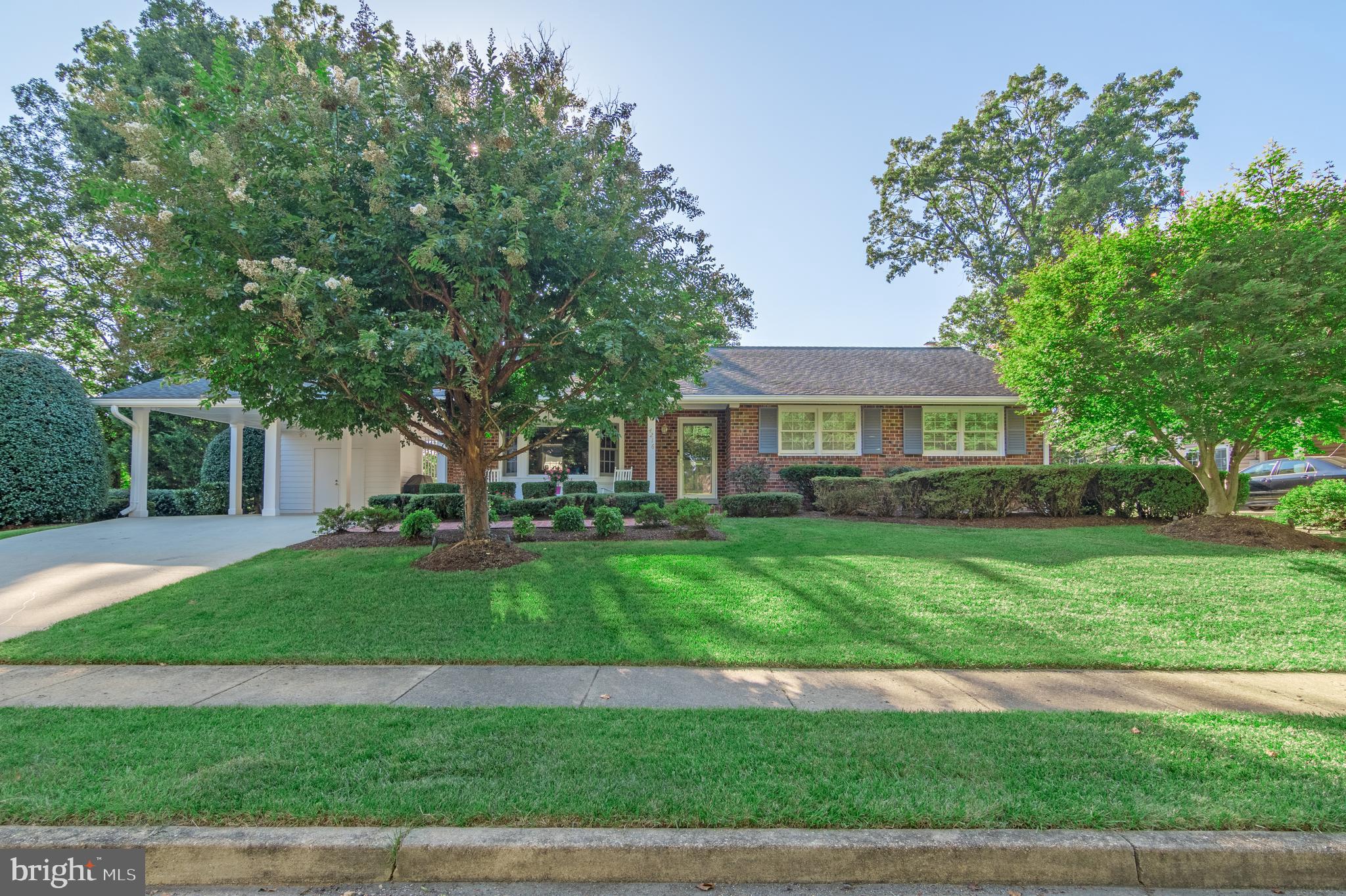 SOMERSET - Residential