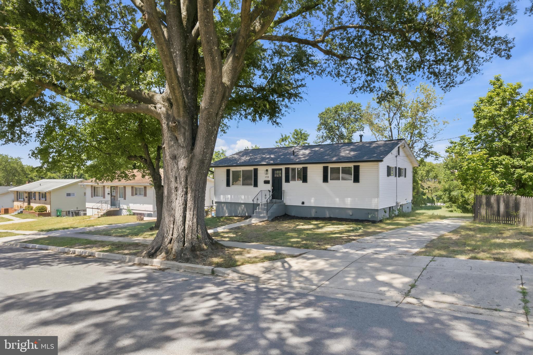 PEPPER MILL VILLAGE - Residential