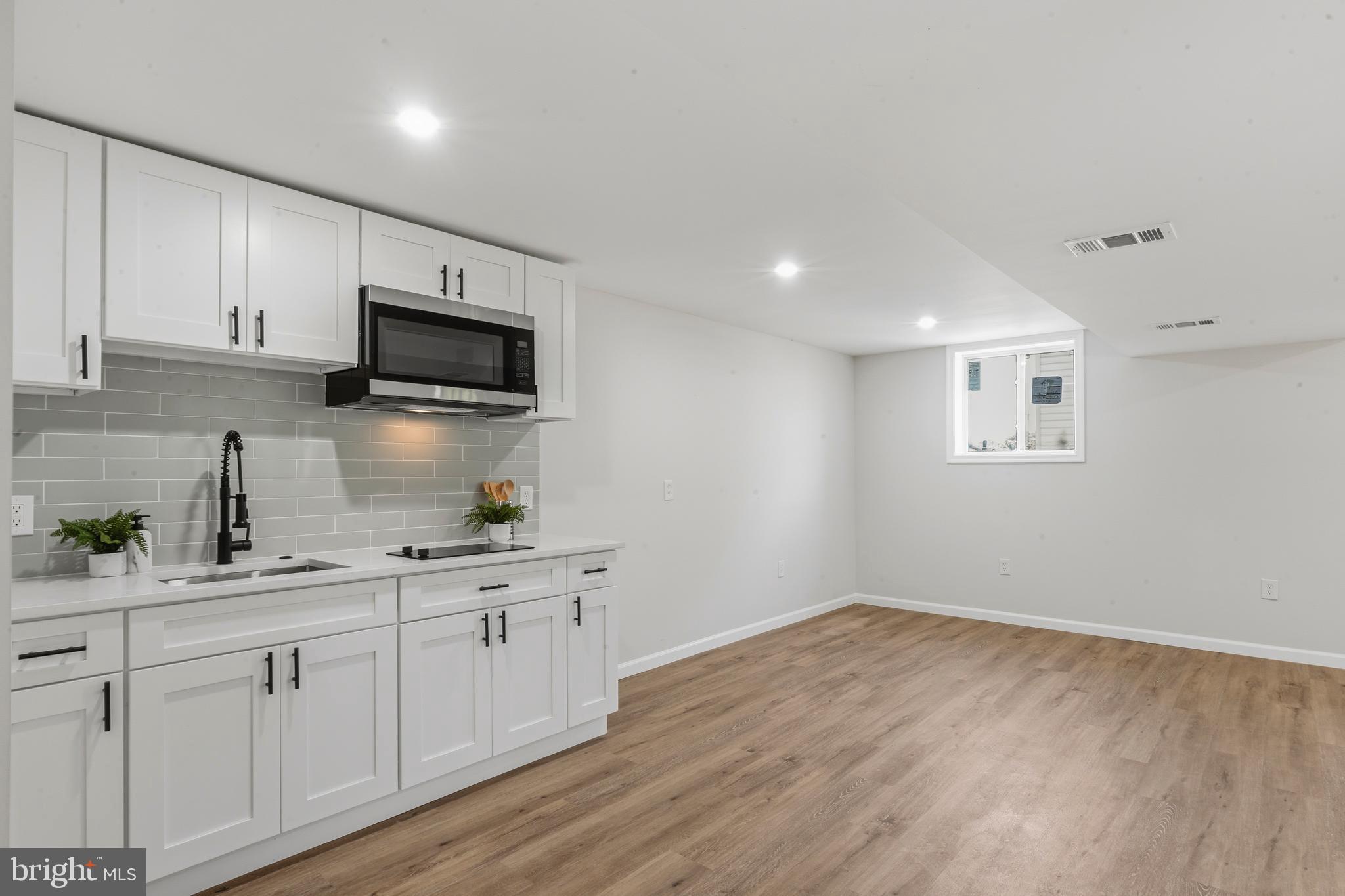 PEPPER MILL VILLAGE - Residential