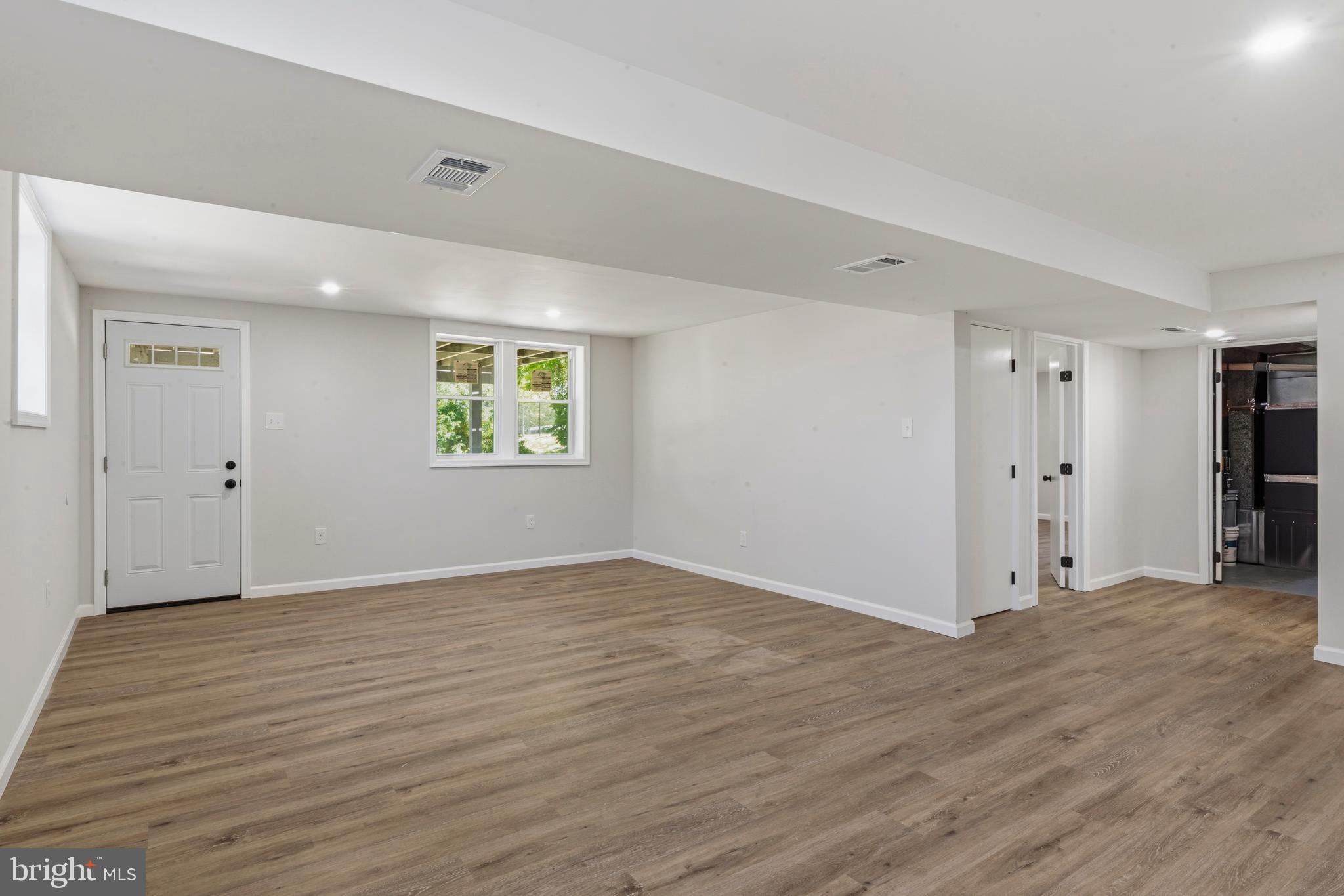 PEPPER MILL VILLAGE - Residential