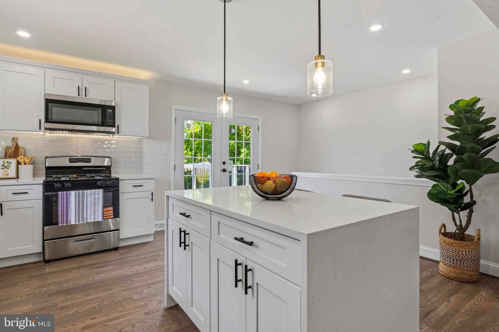 PEPPER MILL VILLAGE - Residential