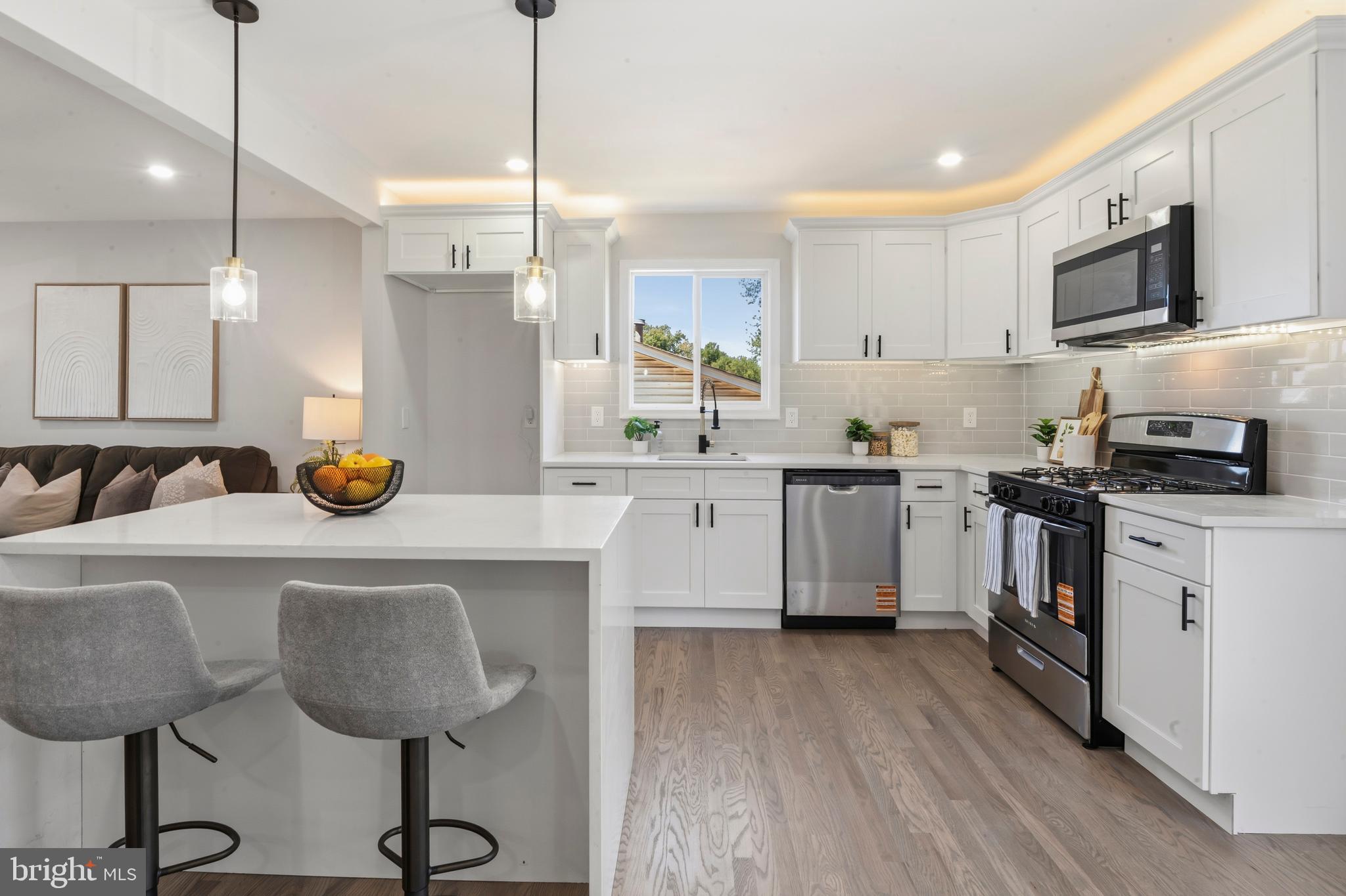 PEPPER MILL VILLAGE - Residential