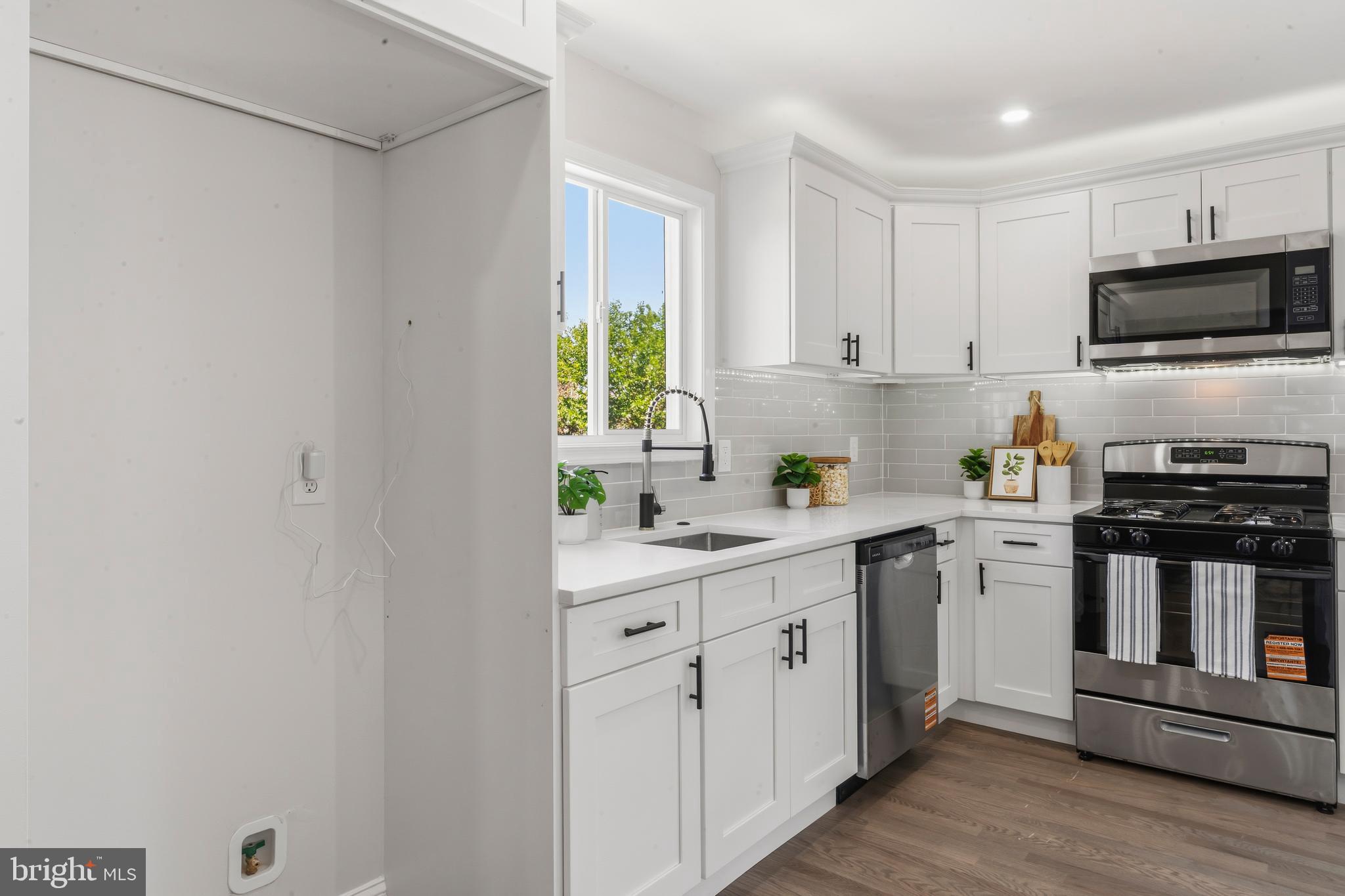 PEPPER MILL VILLAGE - Residential