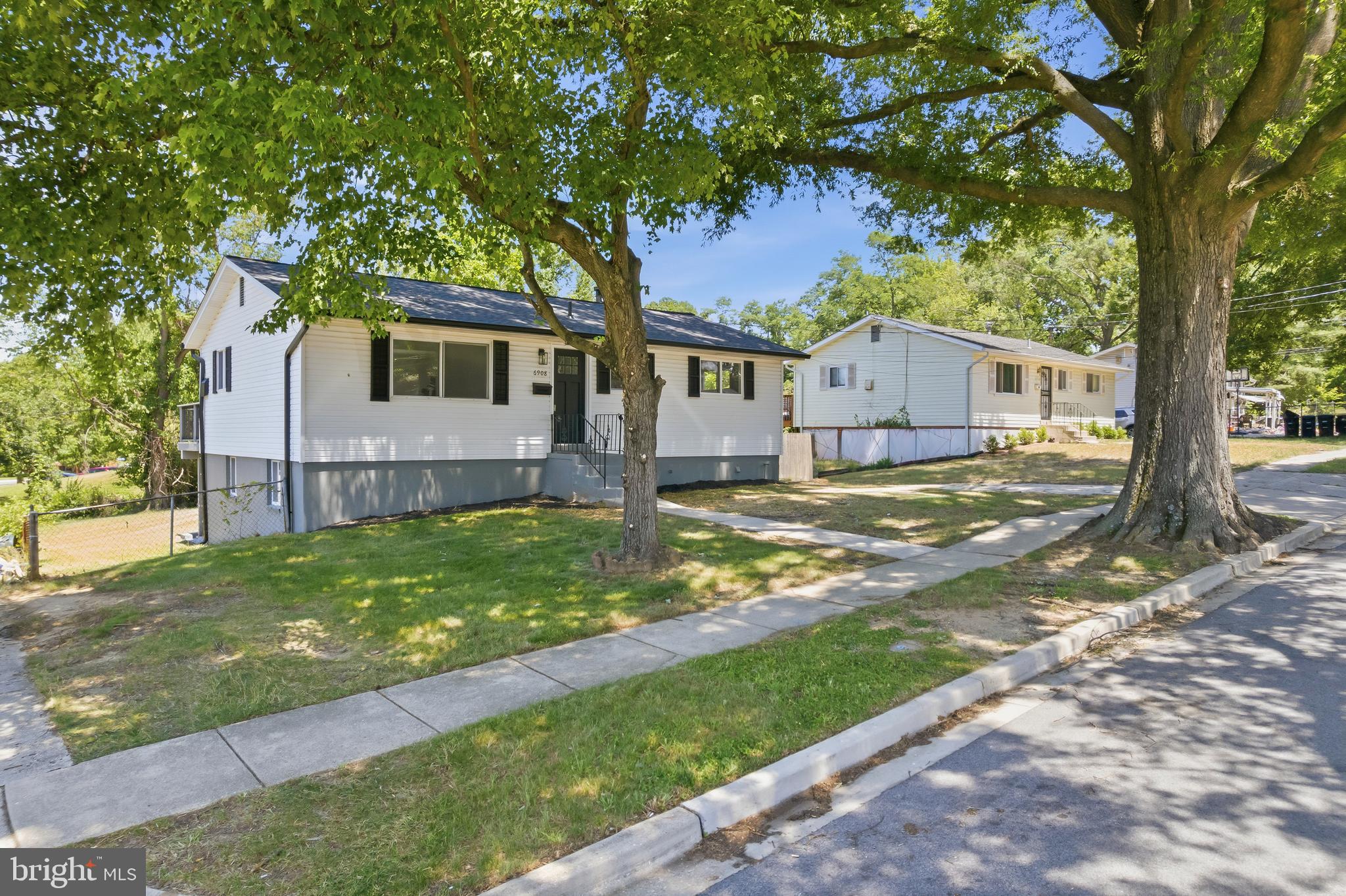 PEPPER MILL VILLAGE - Residential
