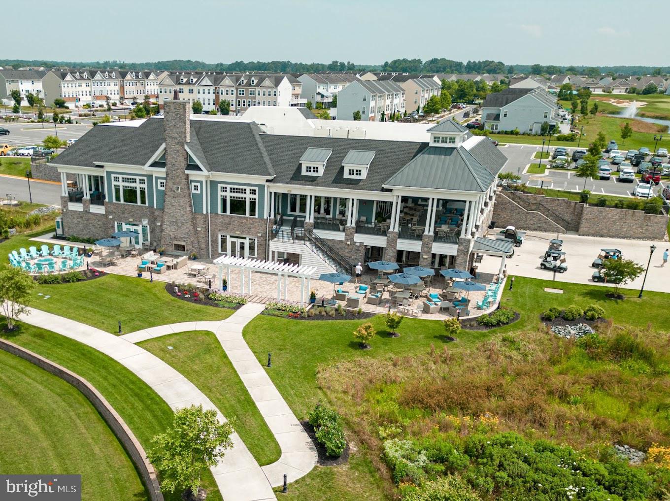 PLANTATION LAKES - Residential