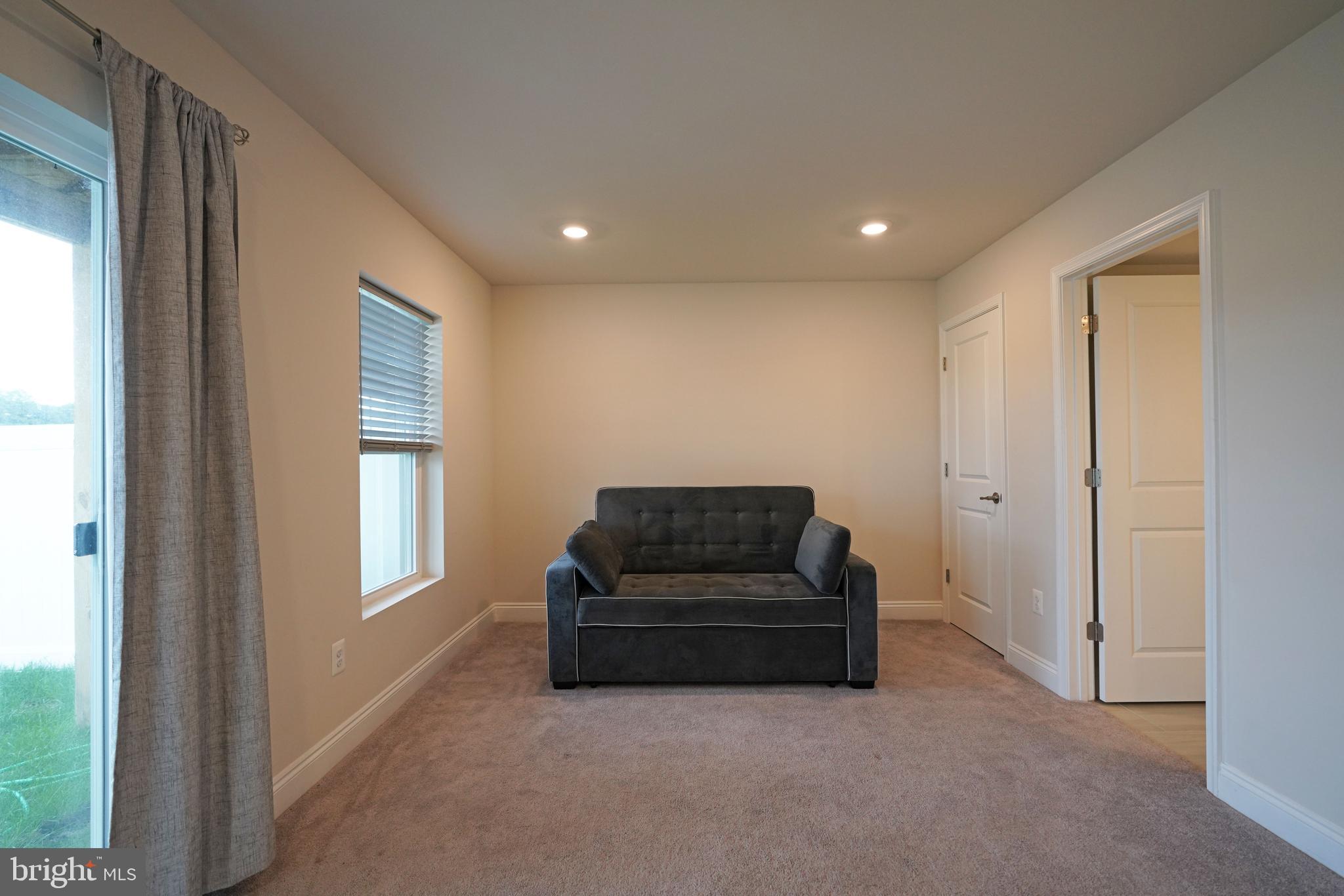 PLANTATION LAKES - Residential