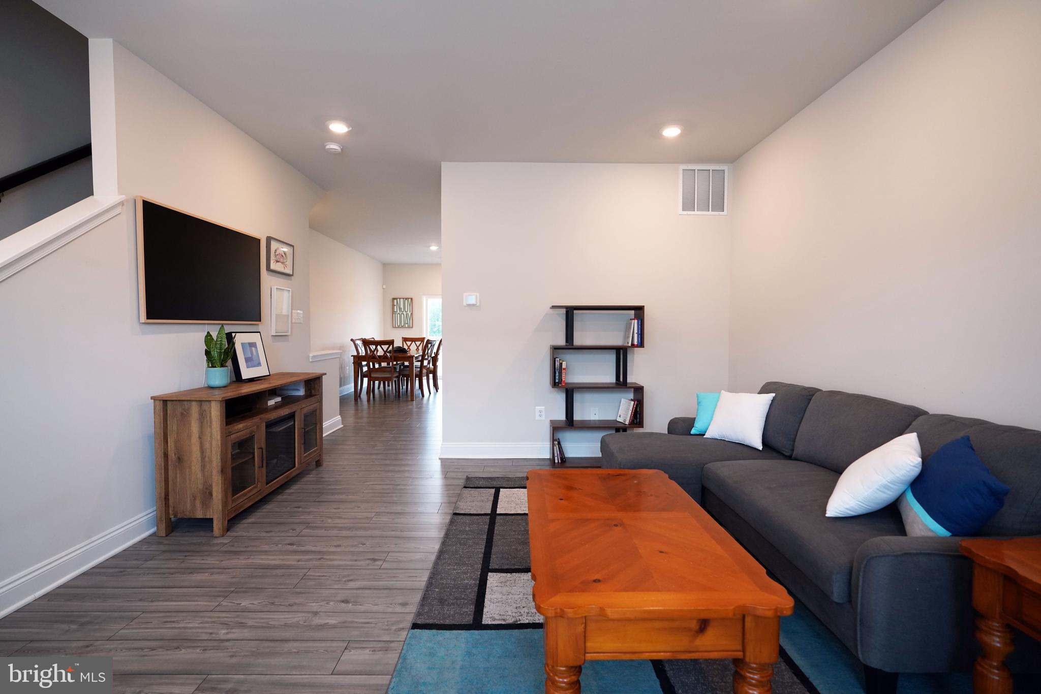 PLANTATION LAKES - Residential