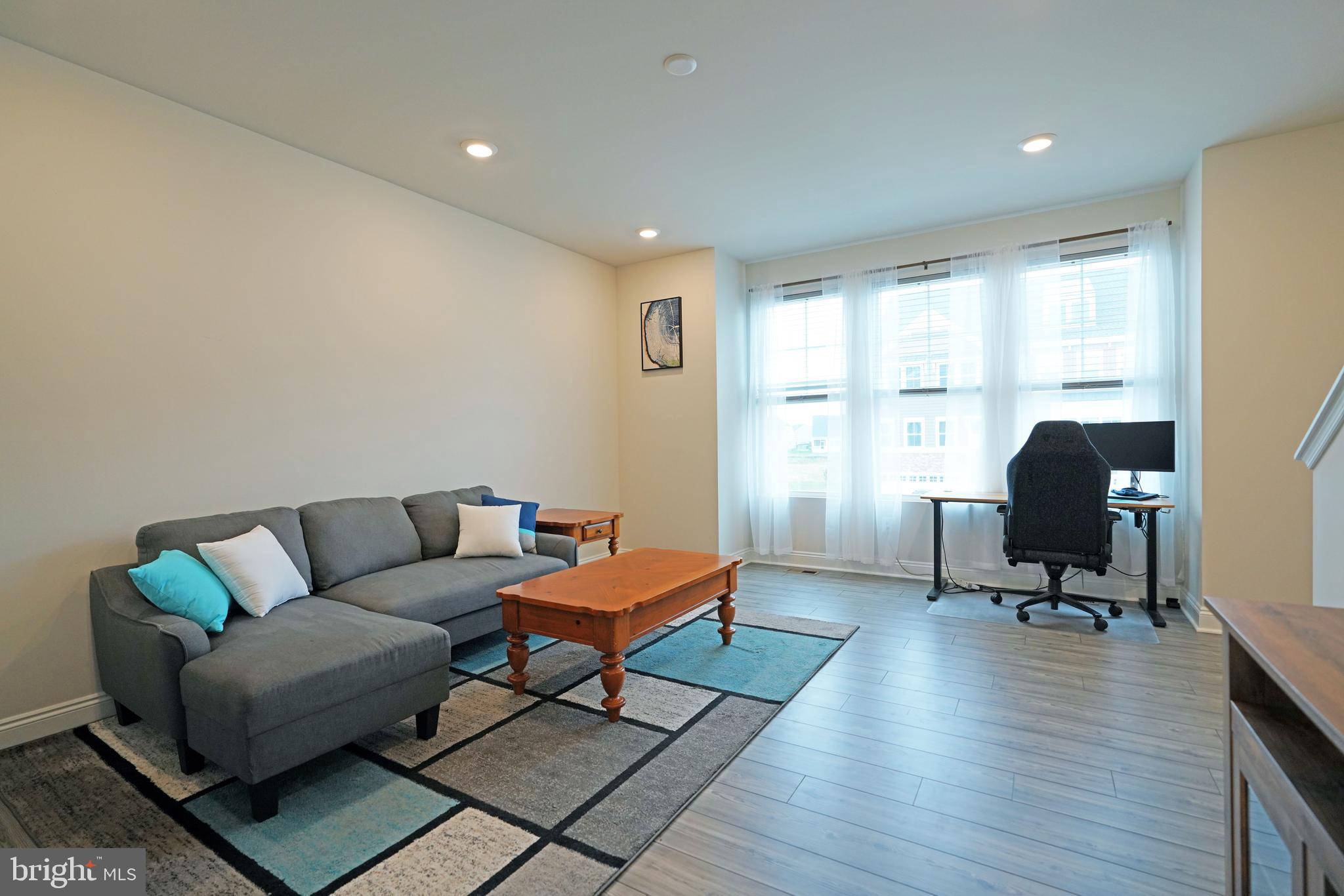 PLANTATION LAKES - Residential